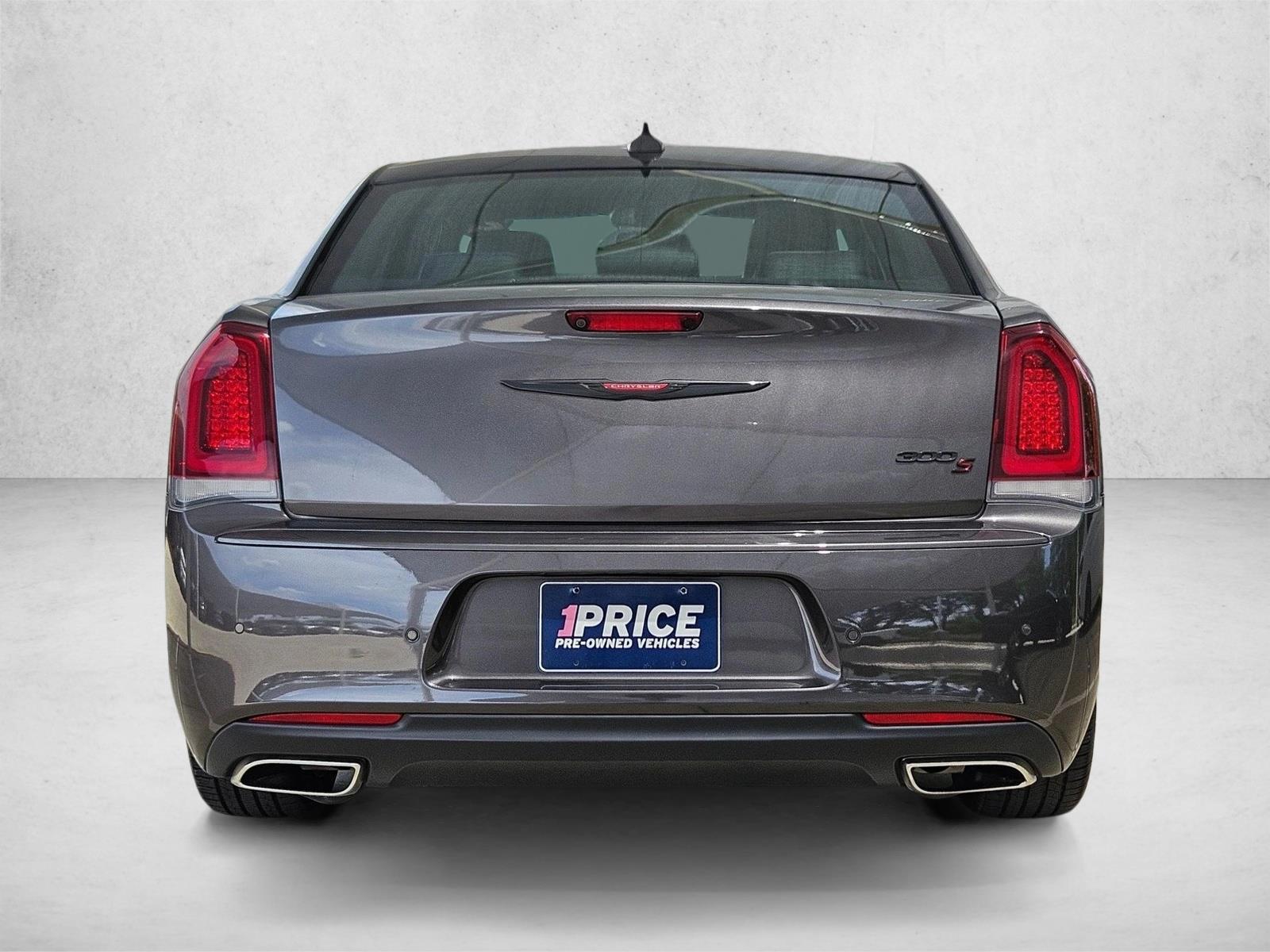 2023 Chrysler 300