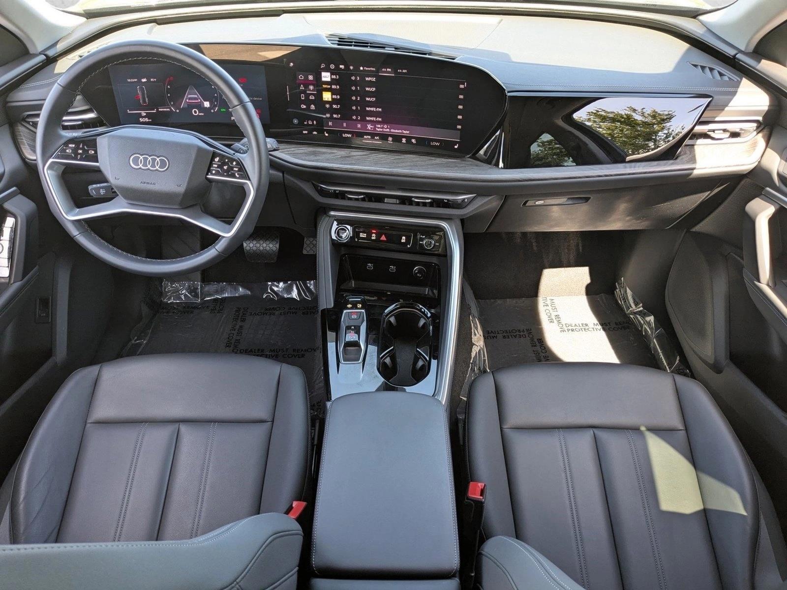 Thumbnail: 2025 Audi Q5 - 4