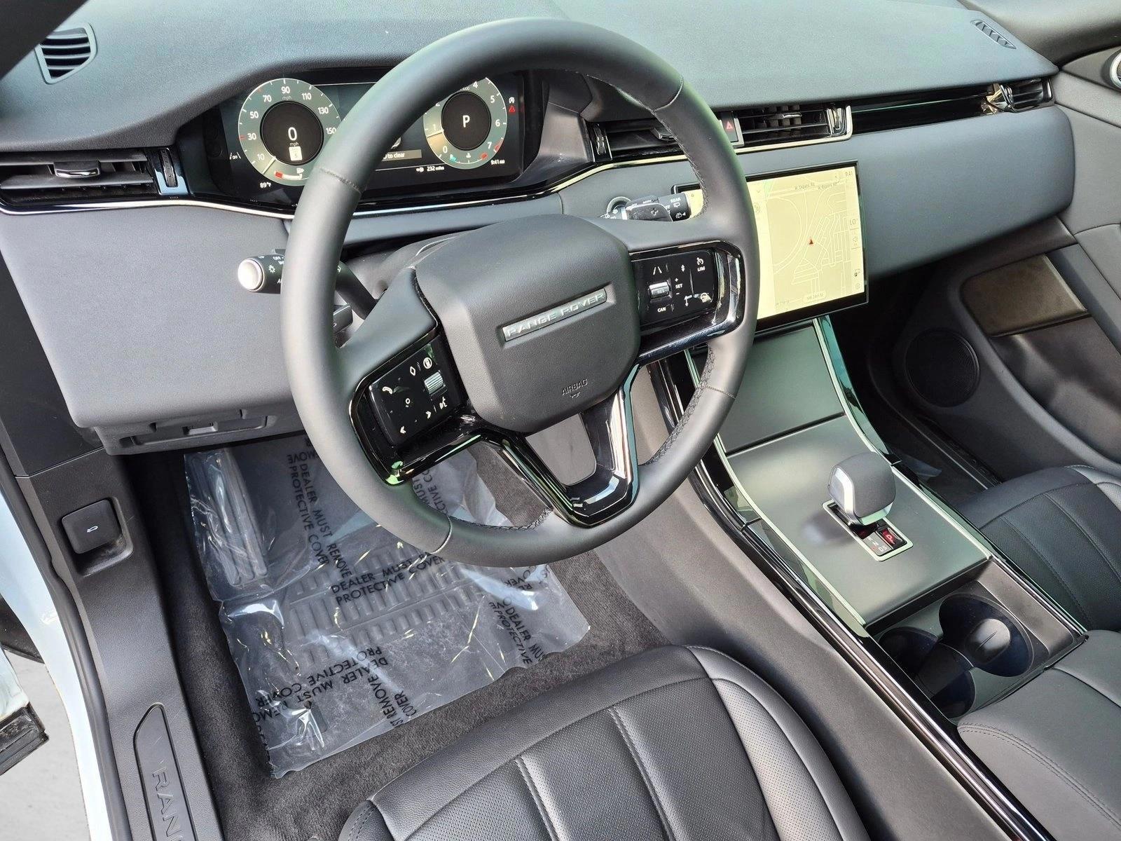 Thumbnail: 2026 Land Rover Range Rover Evoque - 3