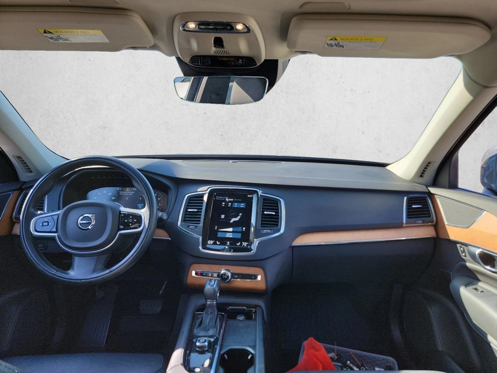 Thumbnail: 2022 Volvo XC90 - 3