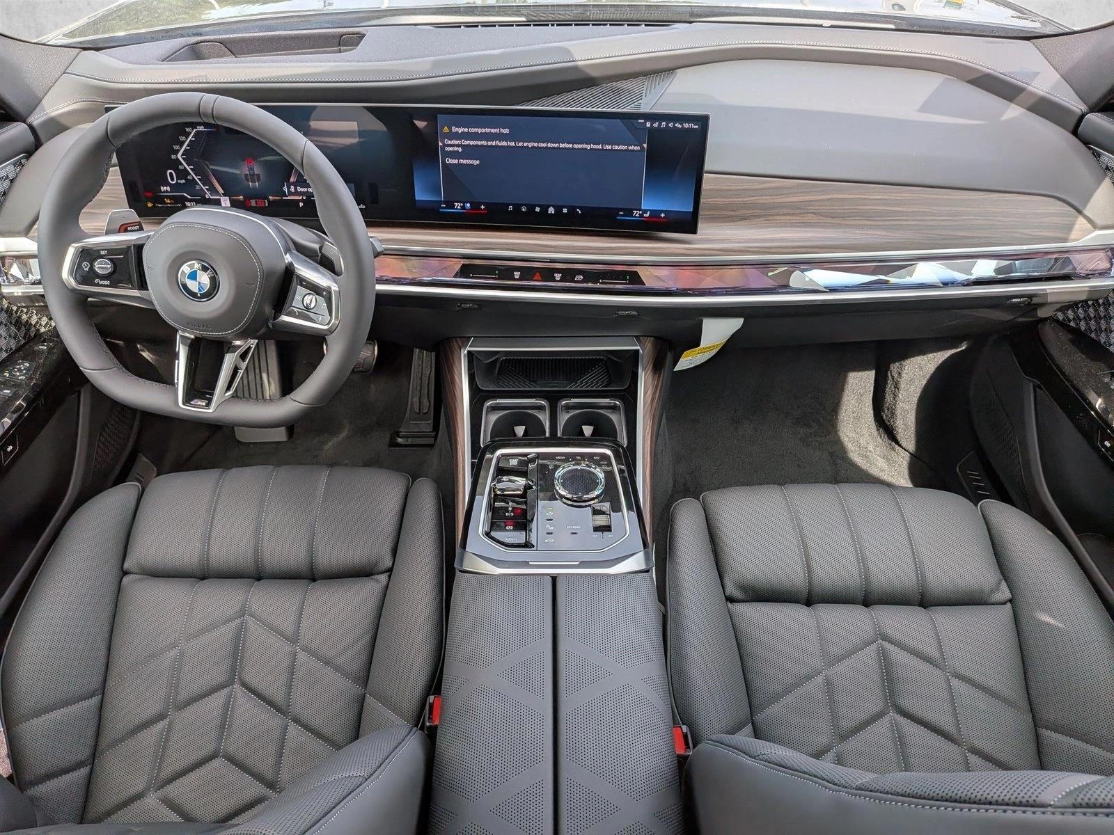 Thumbnail: 2026 BMW 7 Series - 4