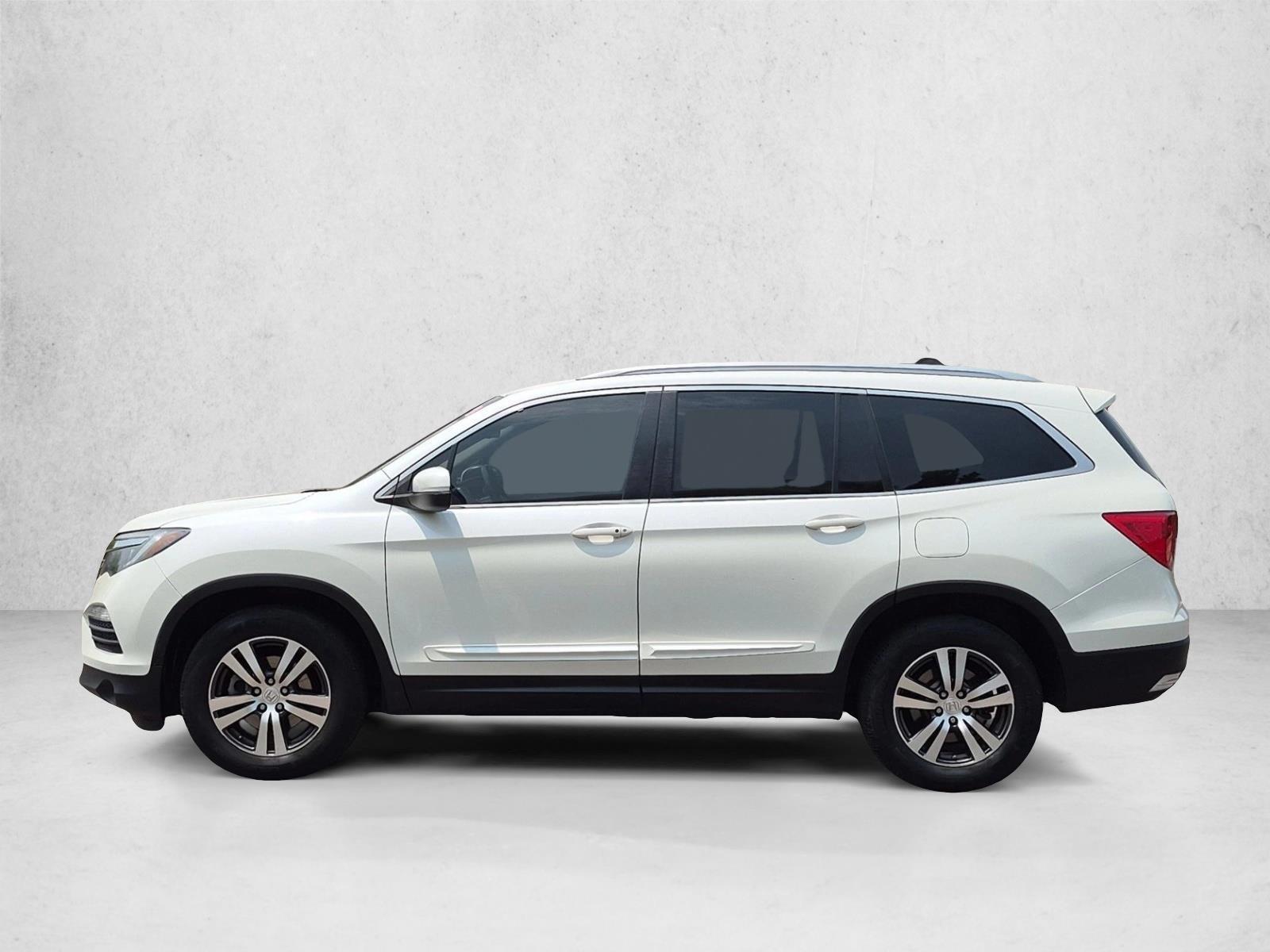 Thumbnail: 2016 Honda Pilot - 2