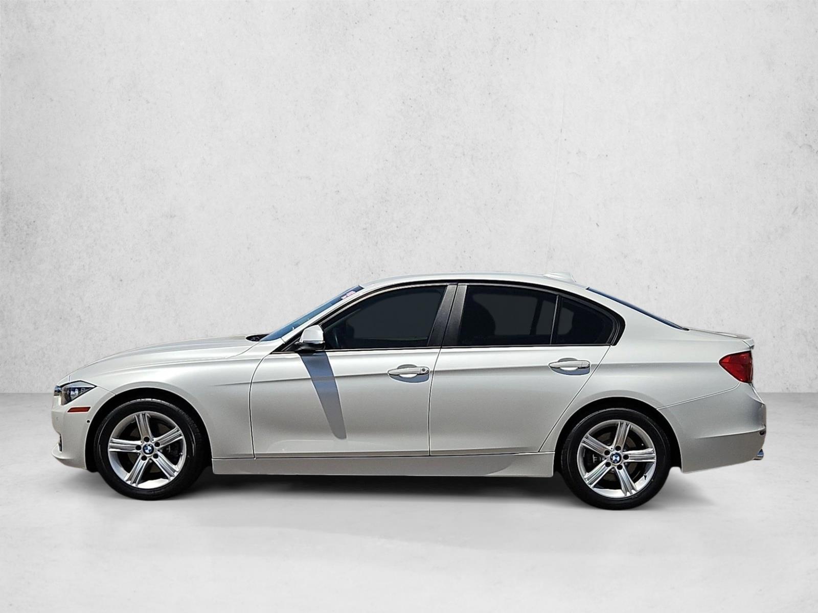 Thumbnail: 2015 BMW 3 Series - 2
