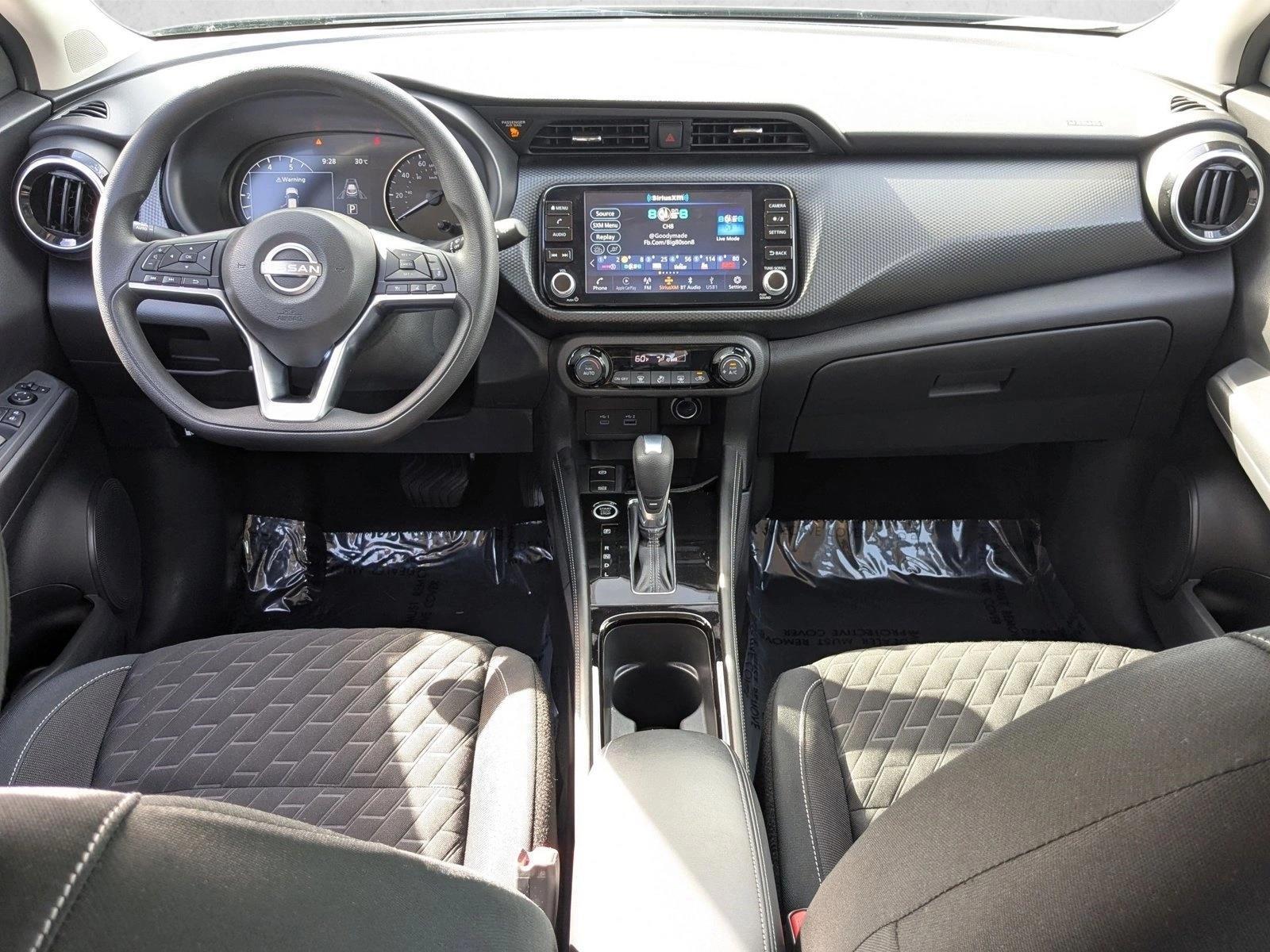 Thumbnail: 2022 Nissan Kicks - 4