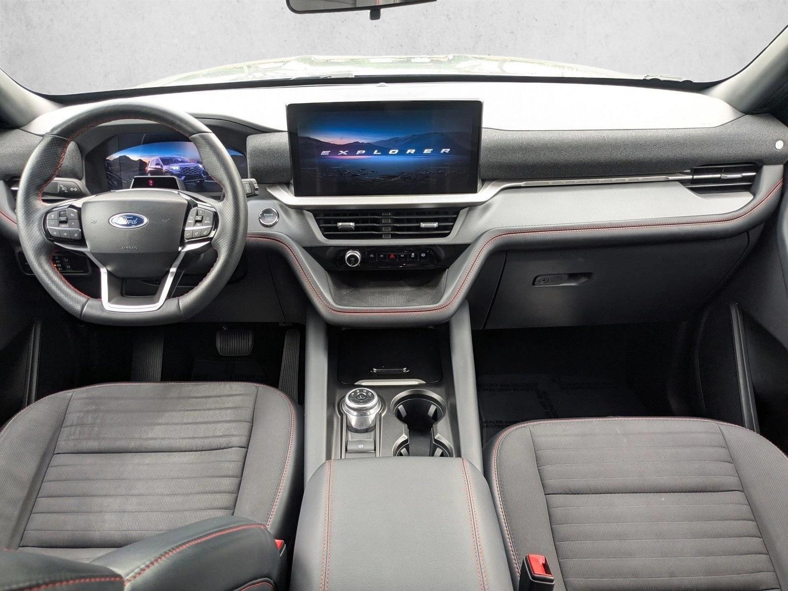 Thumbnail: 2025 Ford Explorer - 3