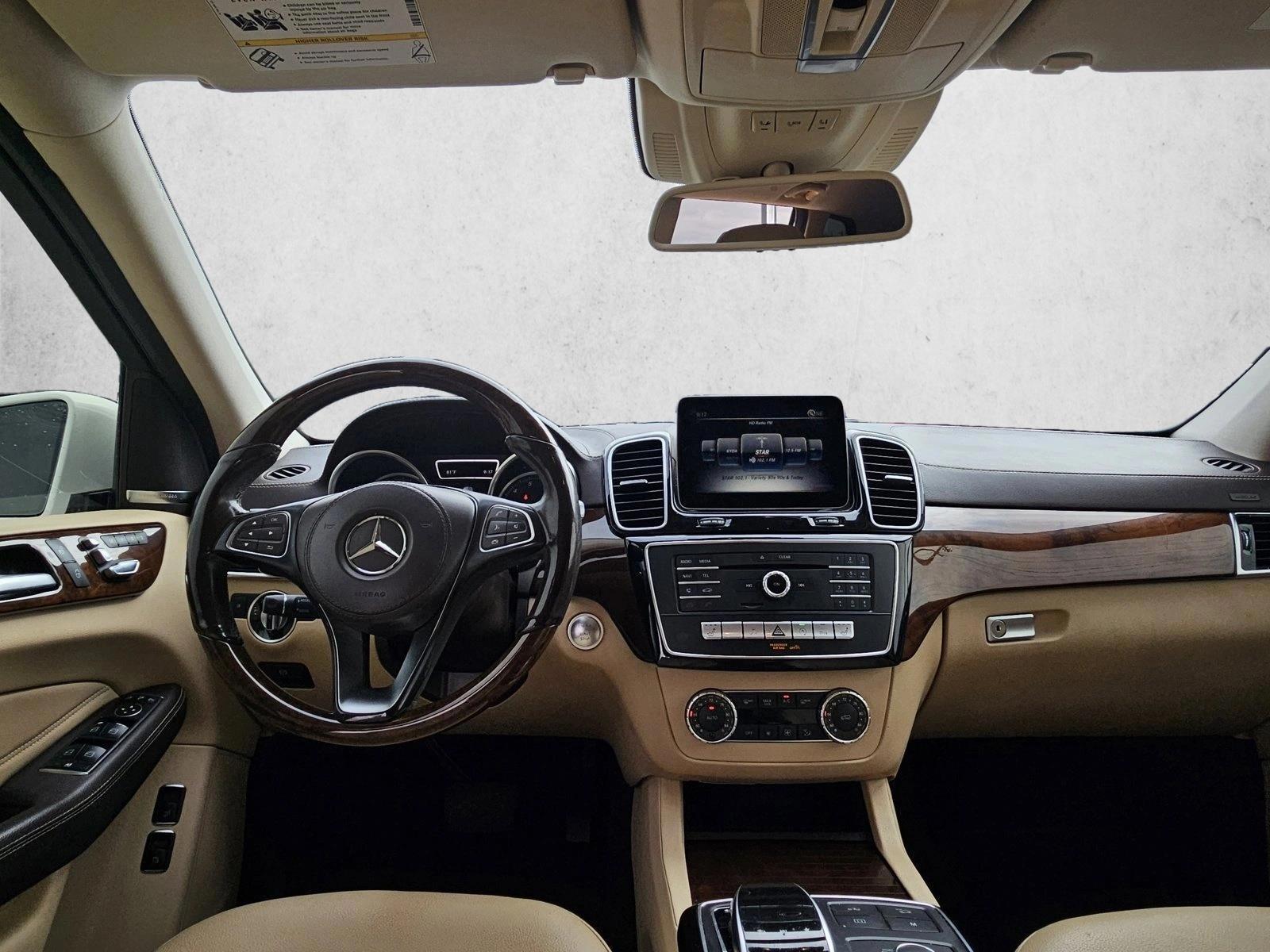 Thumbnail: 2018 Mercedes-Benz GLS - 3