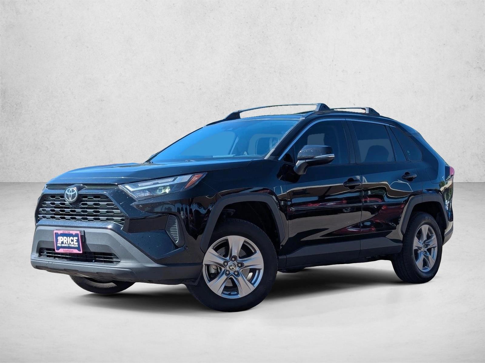 Thumbnail: 2022 Toyota RAV4 - 1