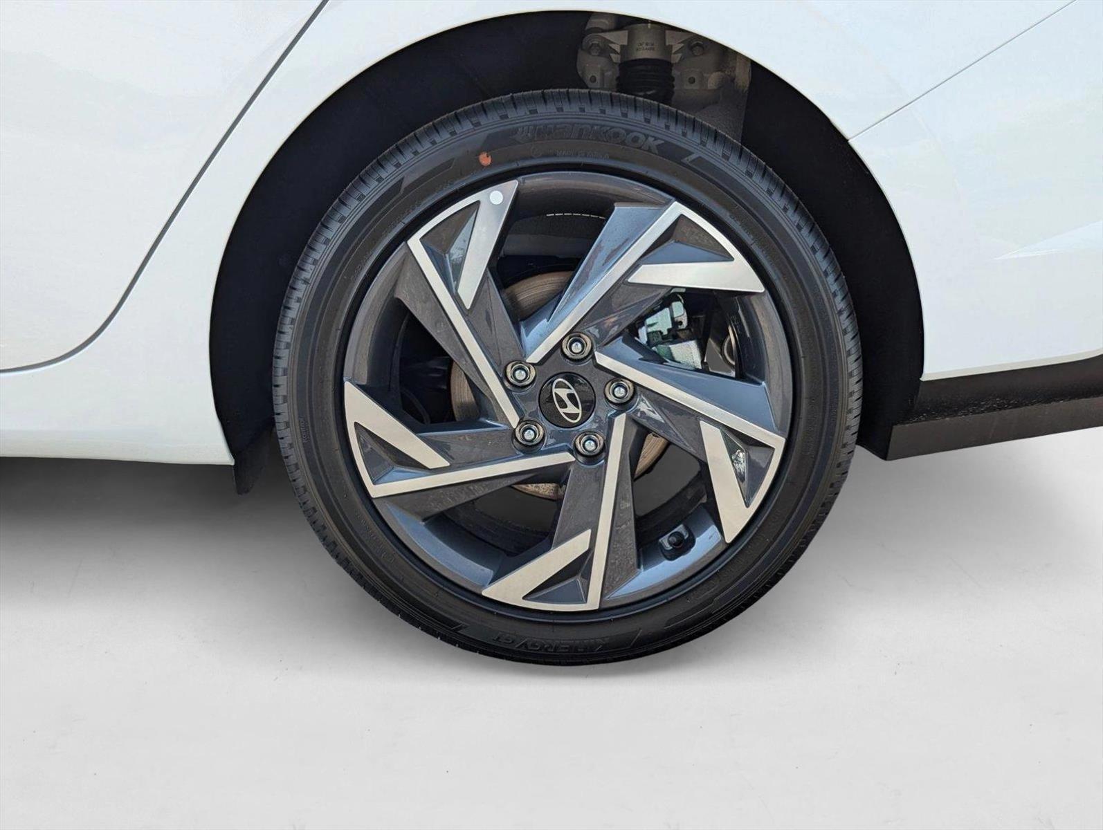 2025 Hyundai Elantra Blue - Photo 9