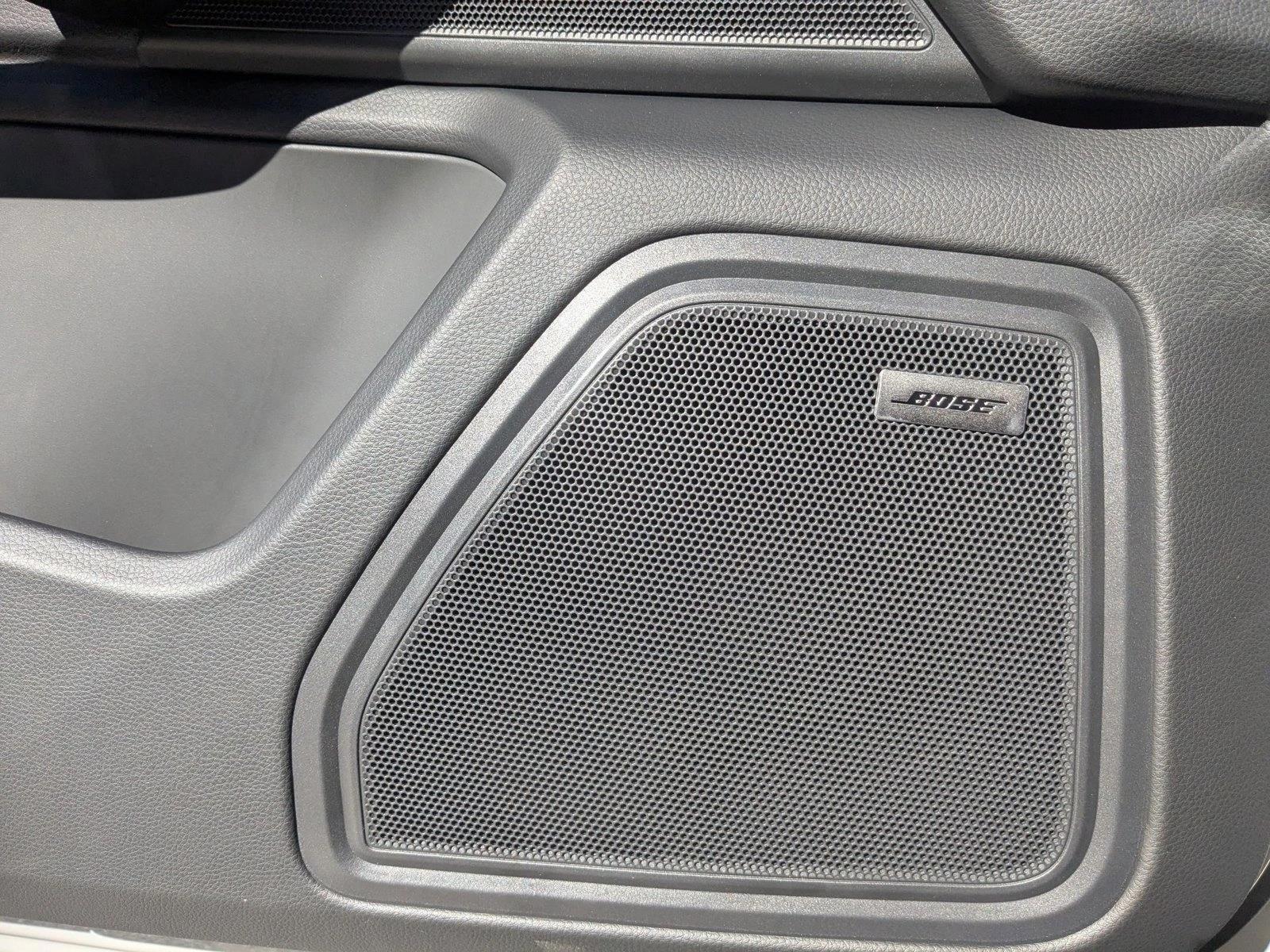 2026 Porsche Macan T - Photo 14