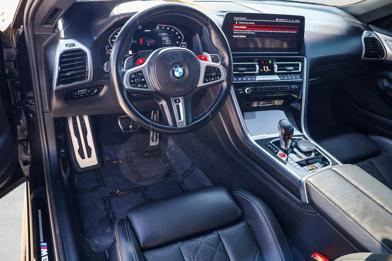 2023 BMW M8