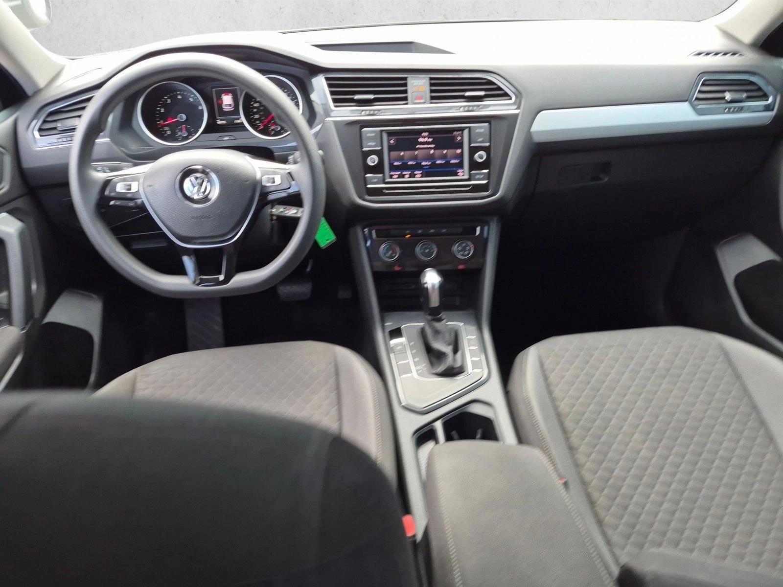 Thumbnail: 2019 Volkswagen Tiguan - 3