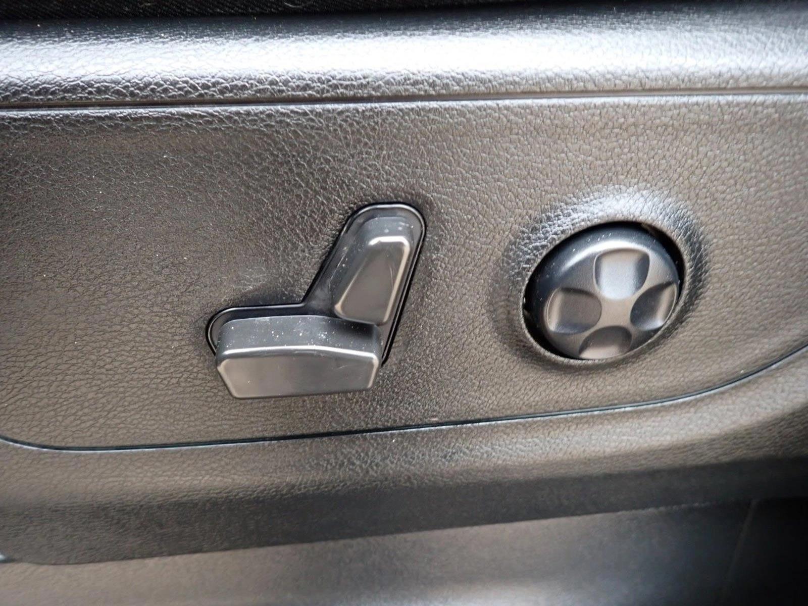 Thumbnail: 2022 RAM 1500 - 3
