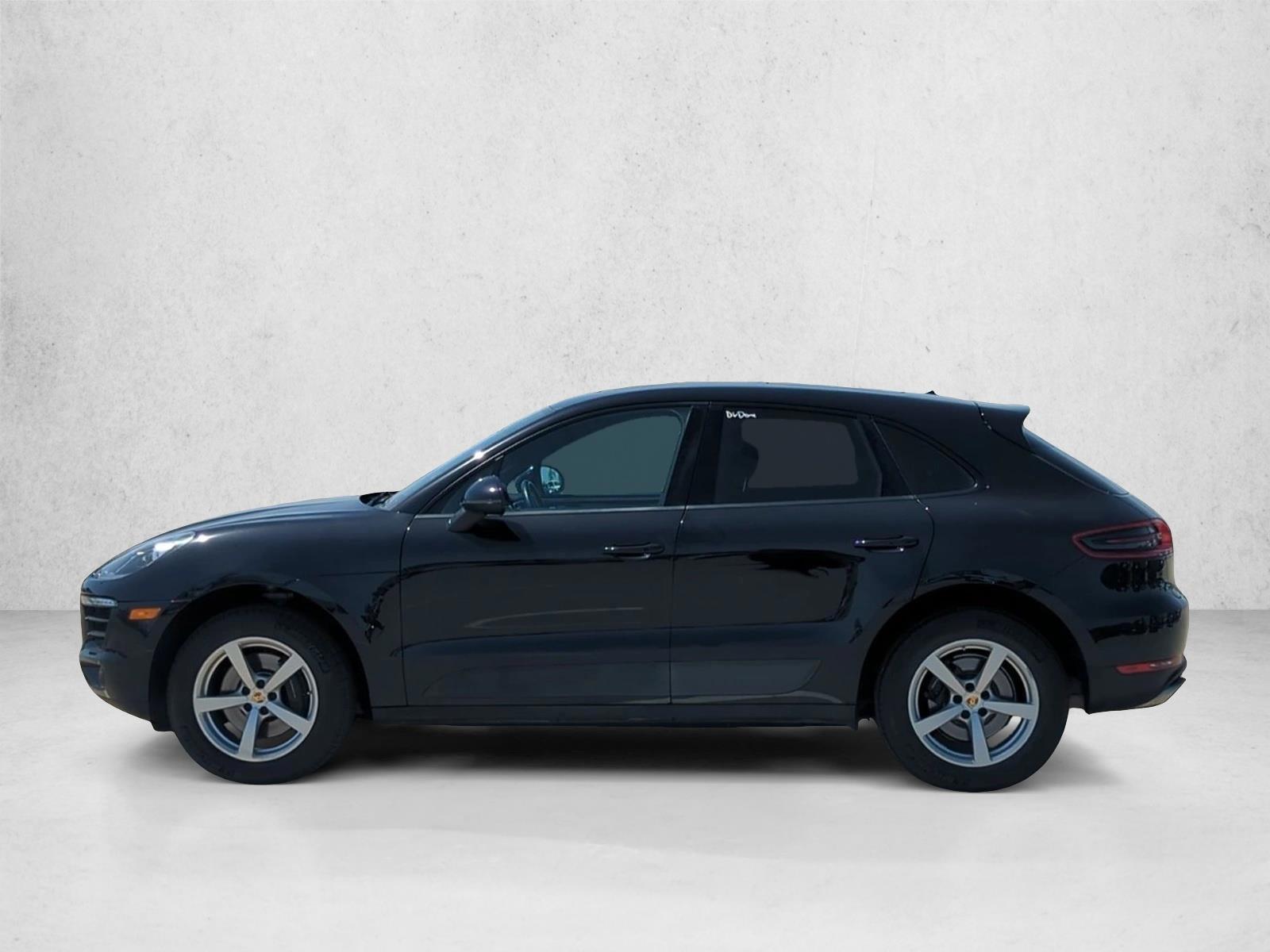 Thumbnail: 2017 Porsche Macan - 2