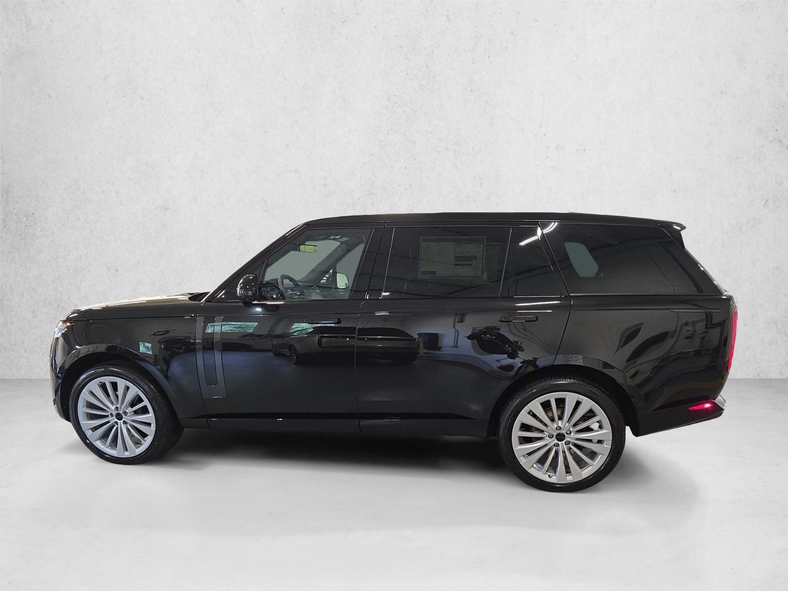 Thumbnail: 2026 Land Rover Range Rover - 2