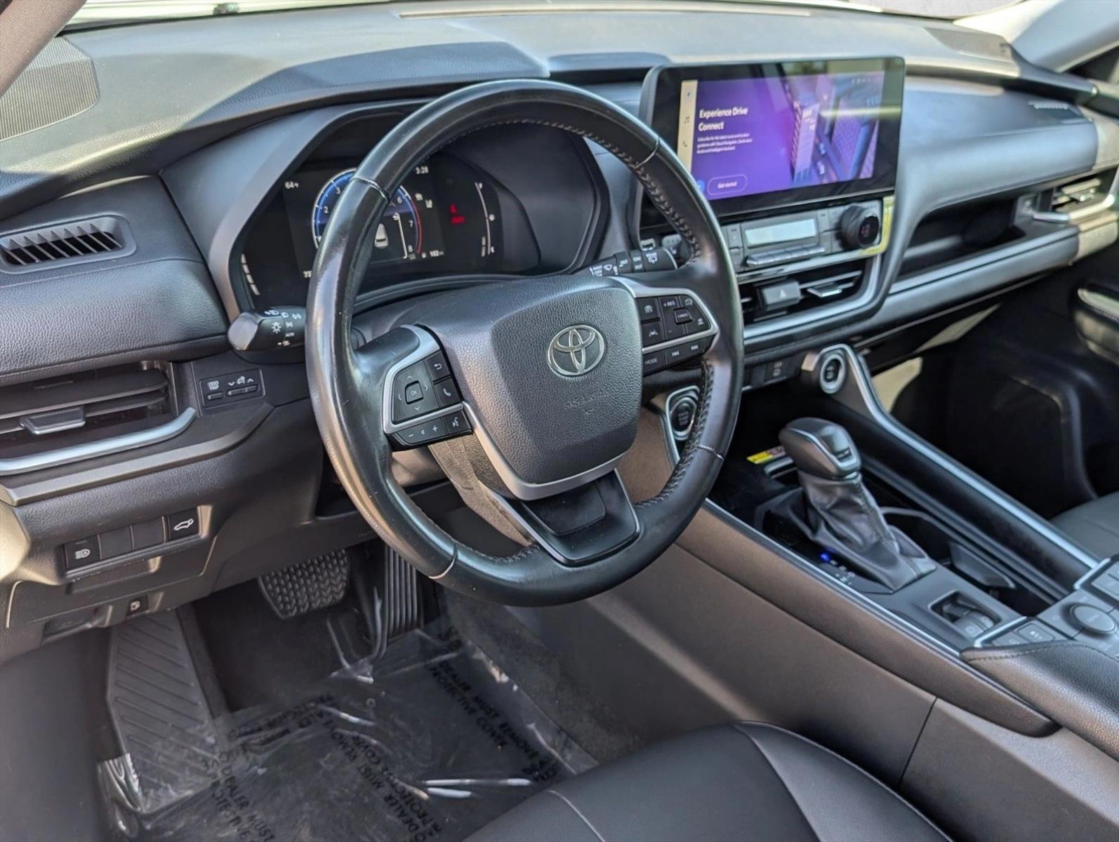 Thumbnail: 2024 Toyota Grand Highlander - 3