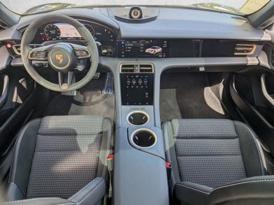 2025 Porsche Taycan