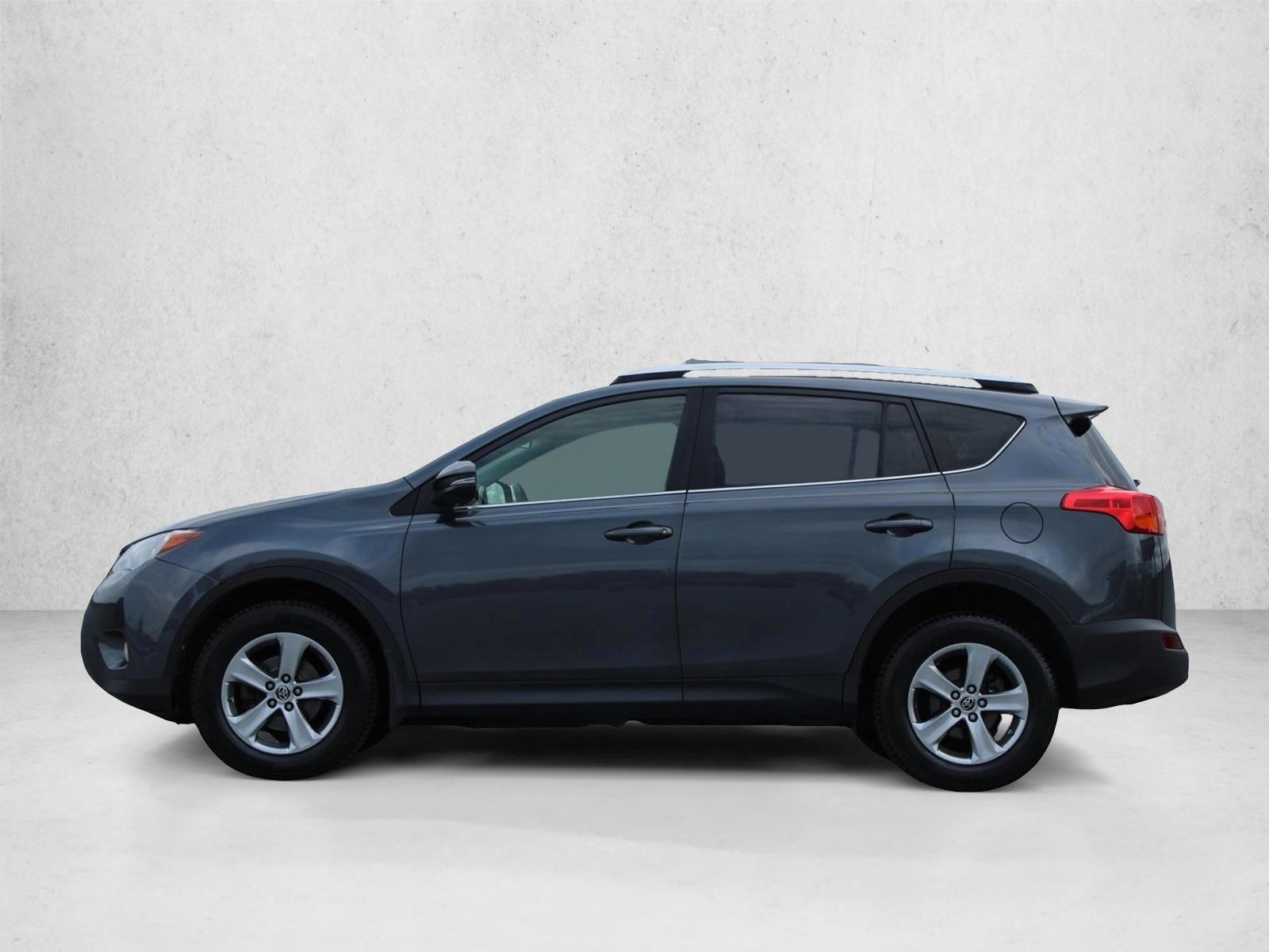 Thumbnail: 2015 Toyota RAV4 - 2