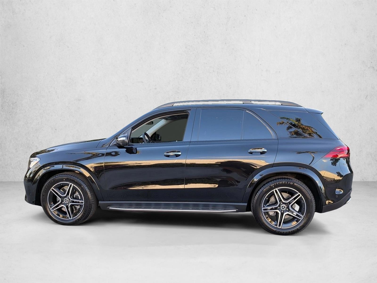 Thumbnail: 2026 Mercedes-Benz GLE - 2