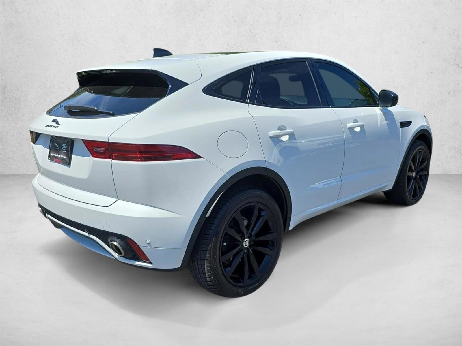 2024 Jaguar E-Pace R-DYNAMIC SE - Photo 5