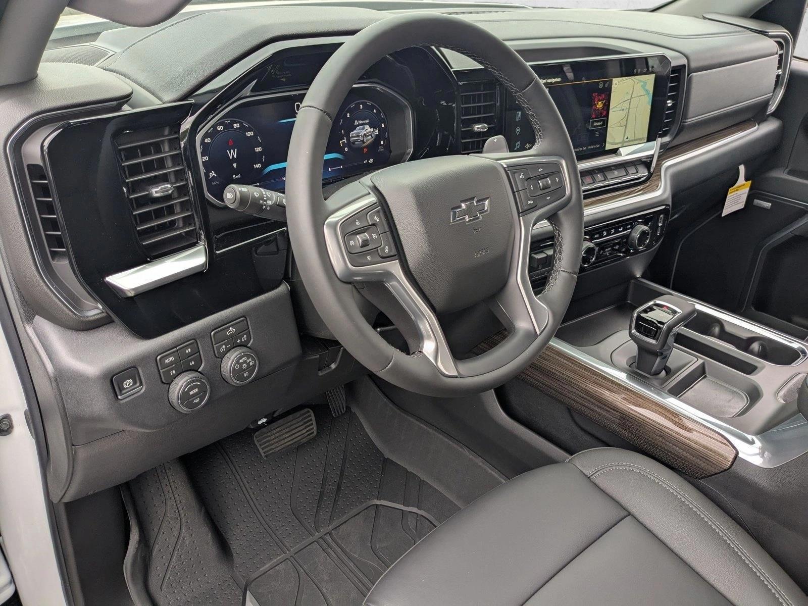 Thumbnail: 2026 Chevrolet Silverado 1500 - 3