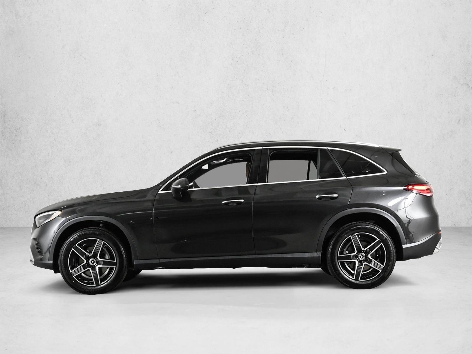 Thumbnail: 2027 Mercedes-Benz GLC - 2