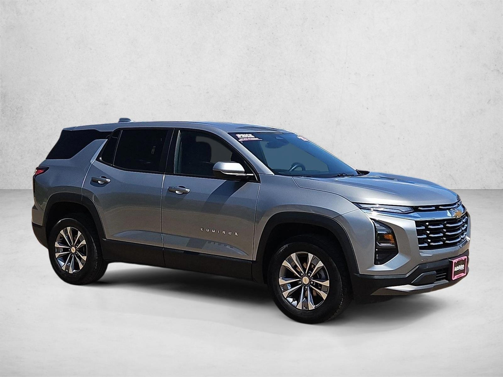 2025 Chevrolet Equinox LT - Photo 3