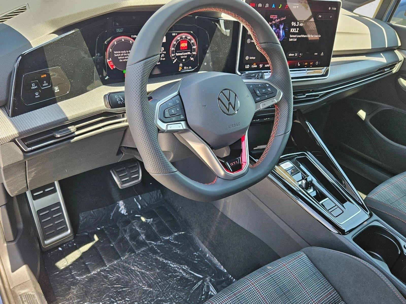 Thumbnail: 2026 Volkswagen Golf - 3