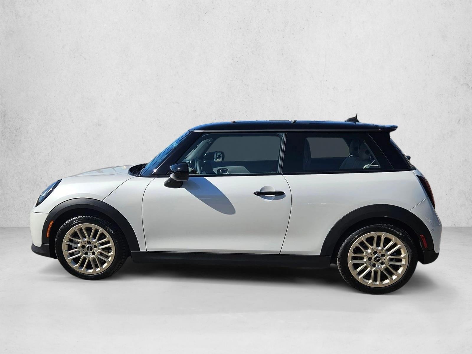 Thumbnail: 2027 MINI Cooper Hardtop - 2