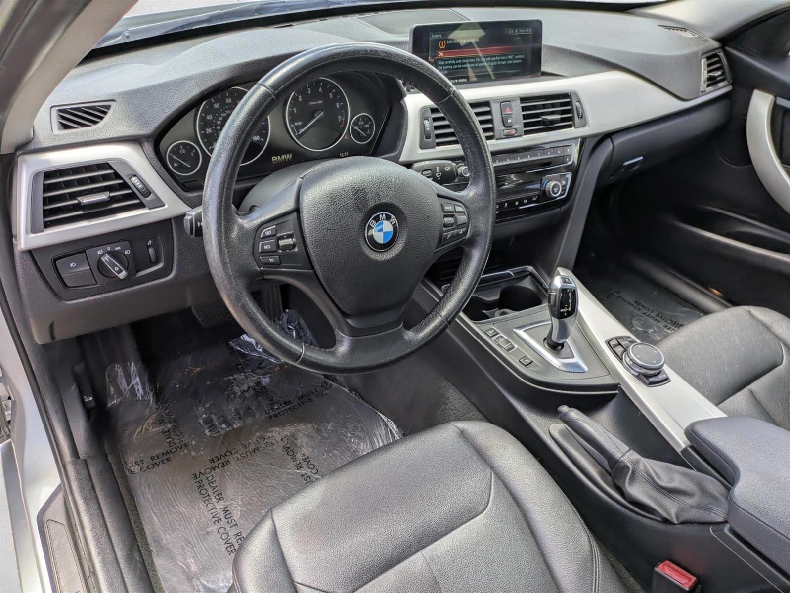 Thumbnail: 2017 BMW 3 Series - 3