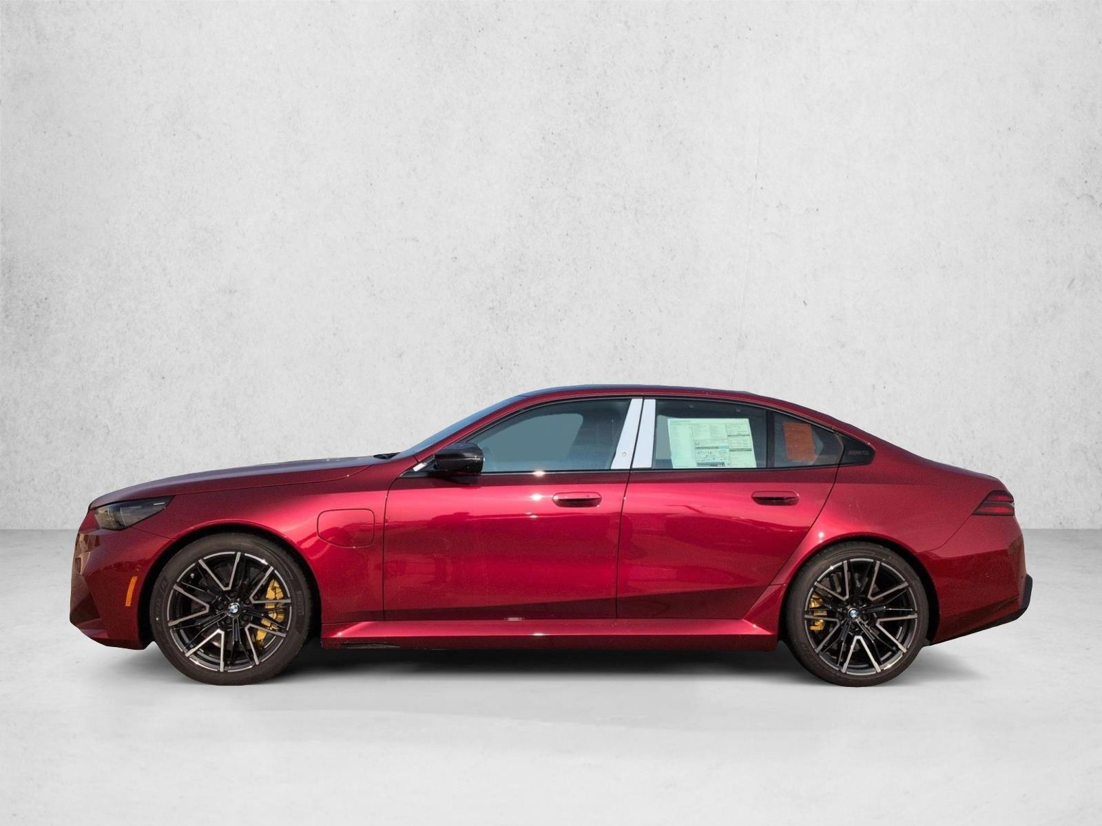 Thumbnail: 2026 BMW M5 - 2