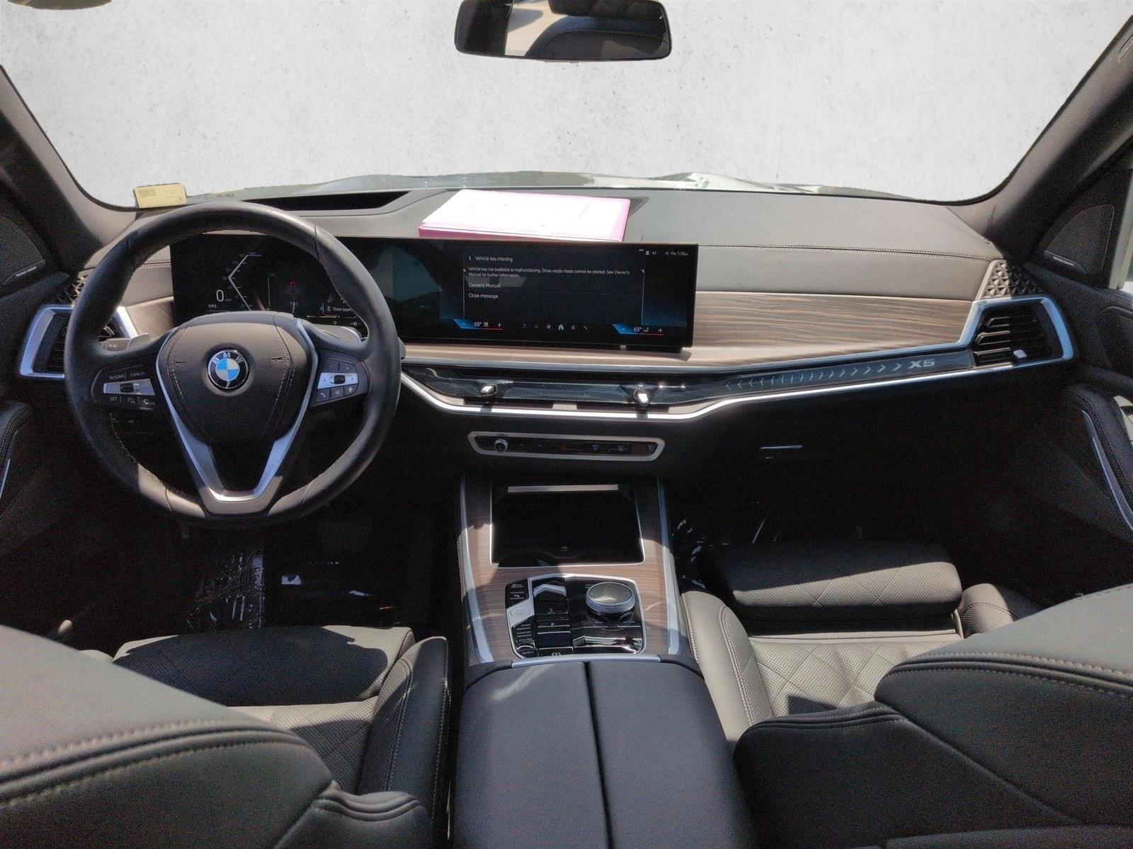 Thumbnail: 2026 BMW X5 - 3