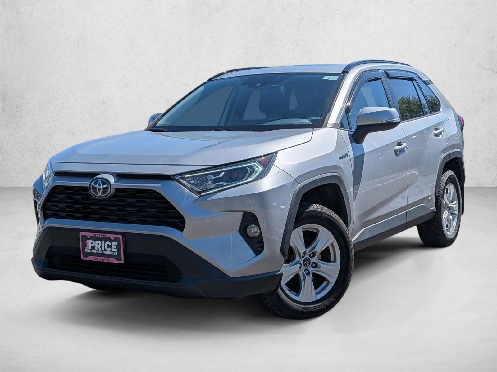 Thumbnail: 2020 Toyota RAV4 - 1