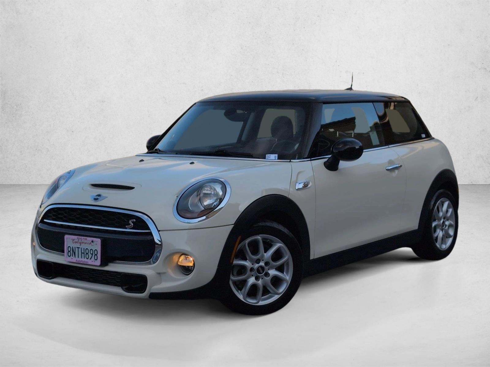 Thumbnail: 2017 MINI Cooper Hardtop - 1
