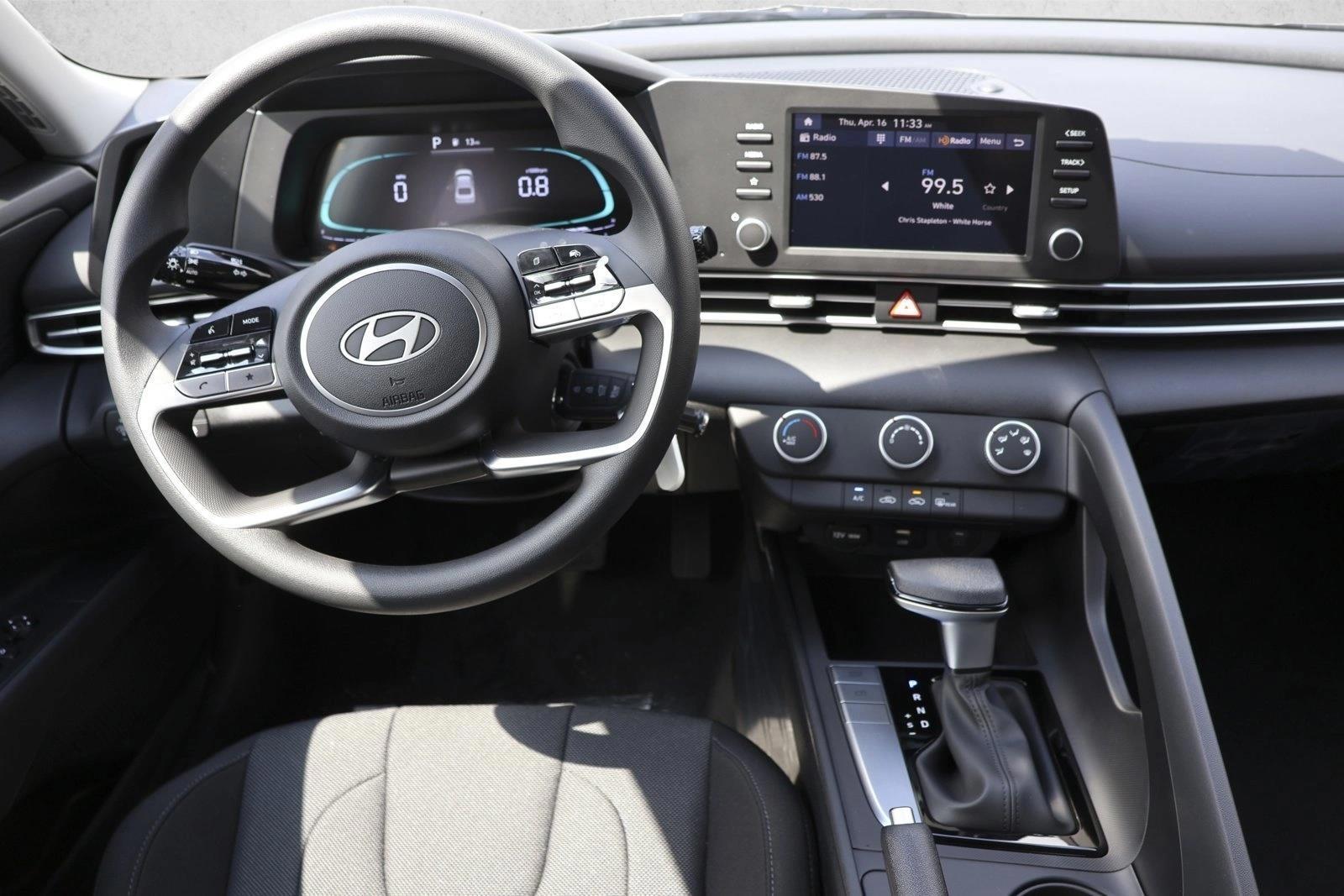 Thumbnail: 2026 Hyundai Elantra - 3