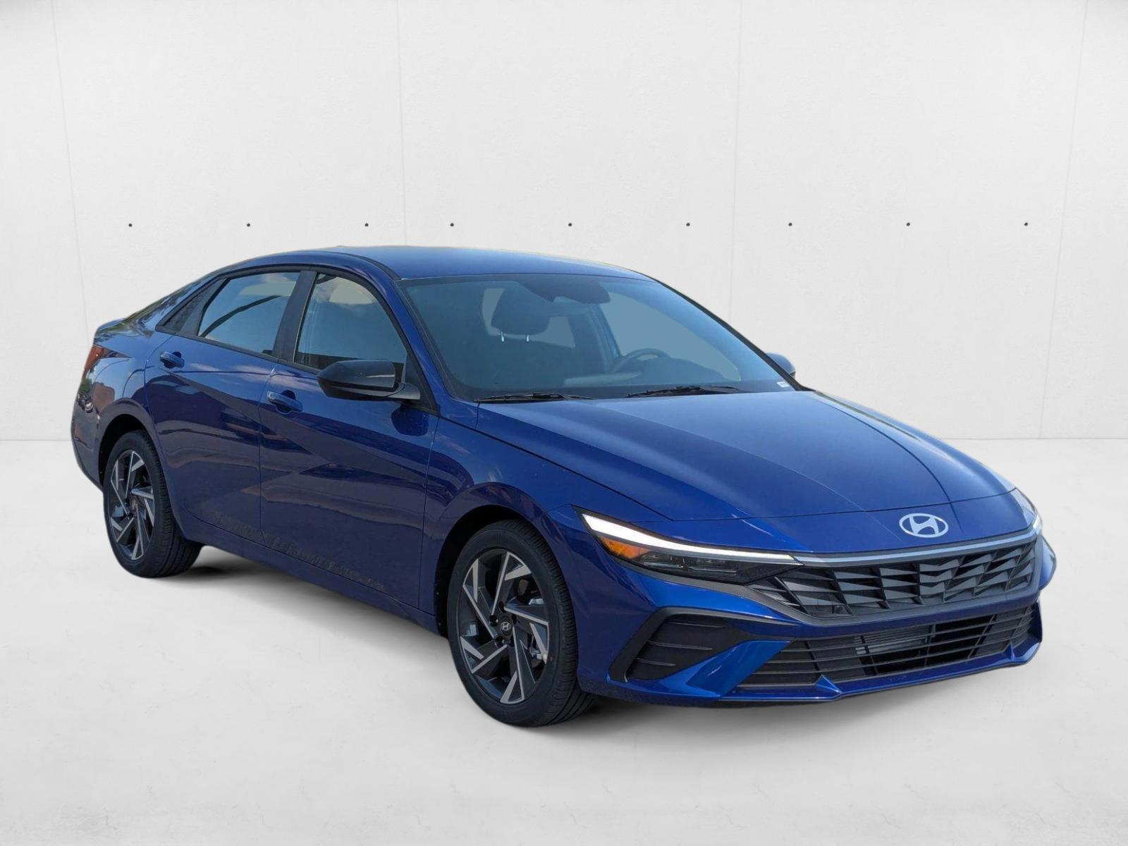 2025 Hyundai Elantra SEL - Photo 7