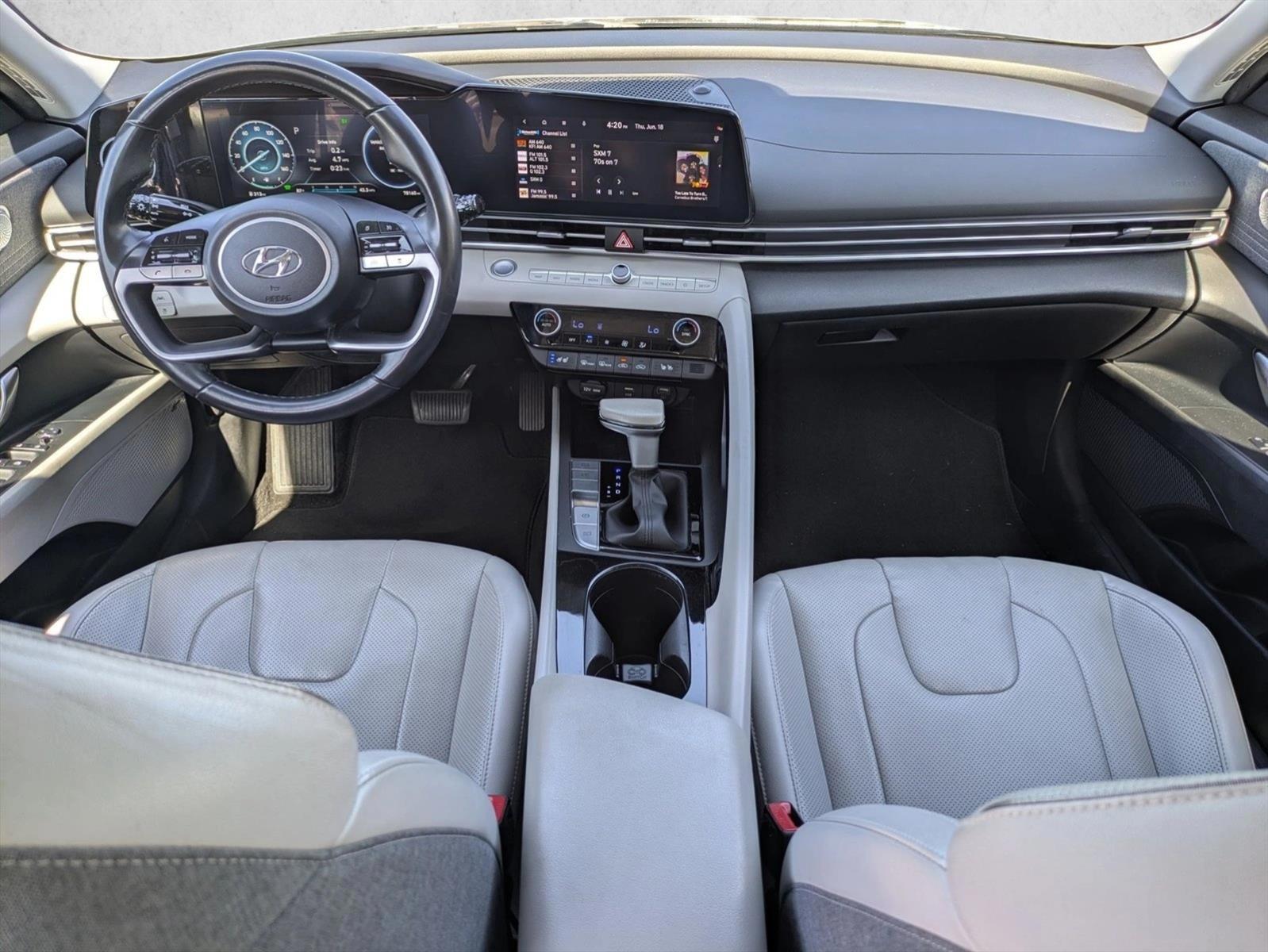 Thumbnail: 2023 Hyundai Elantra - 3
