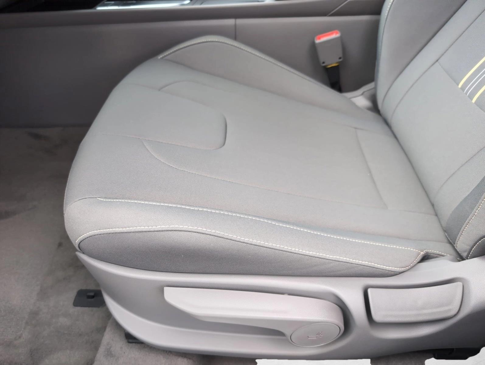Thumbnail: 2026 Hyundai Elantra - 5