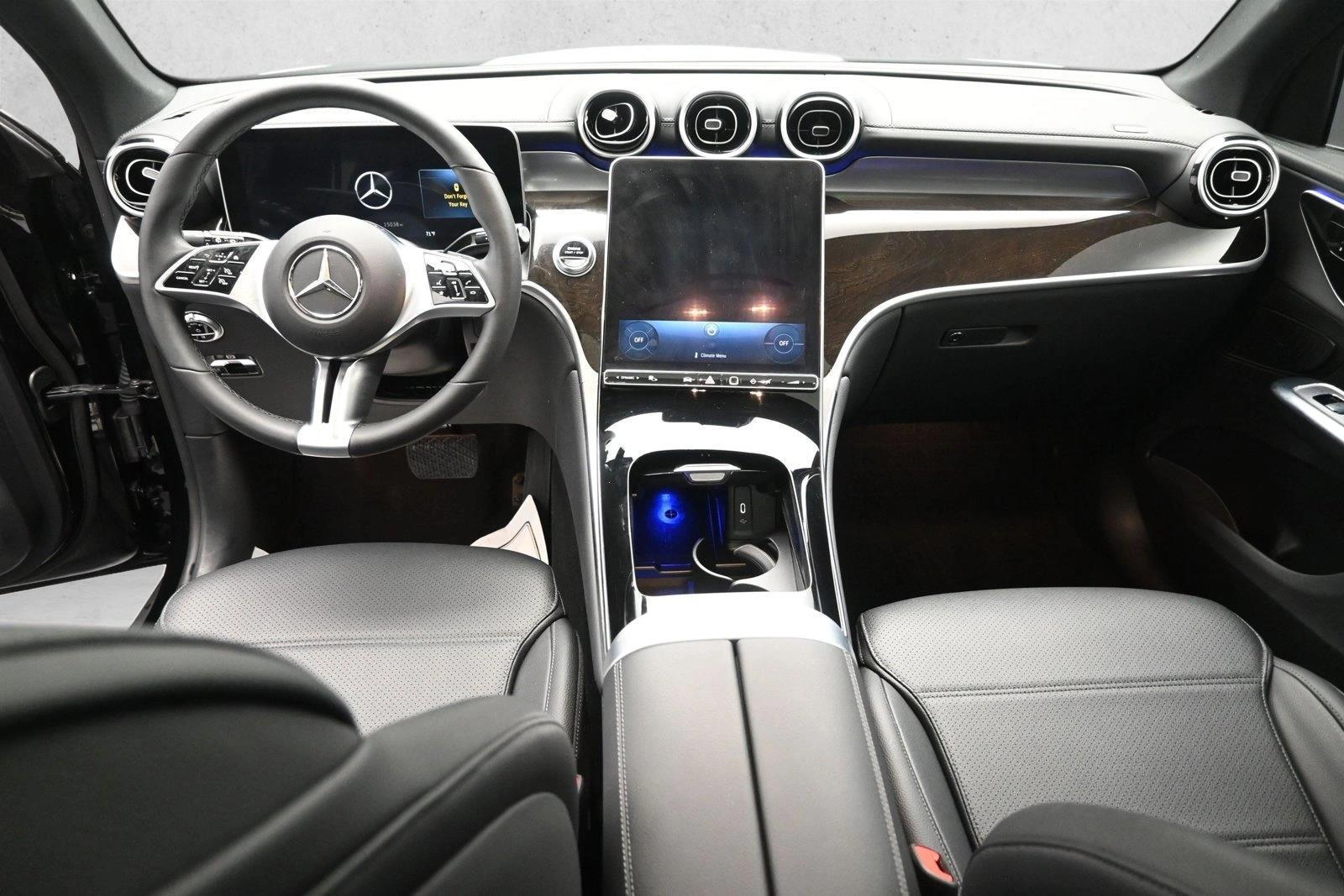 Thumbnail: 2023 Mercedes-Benz GLC - 4