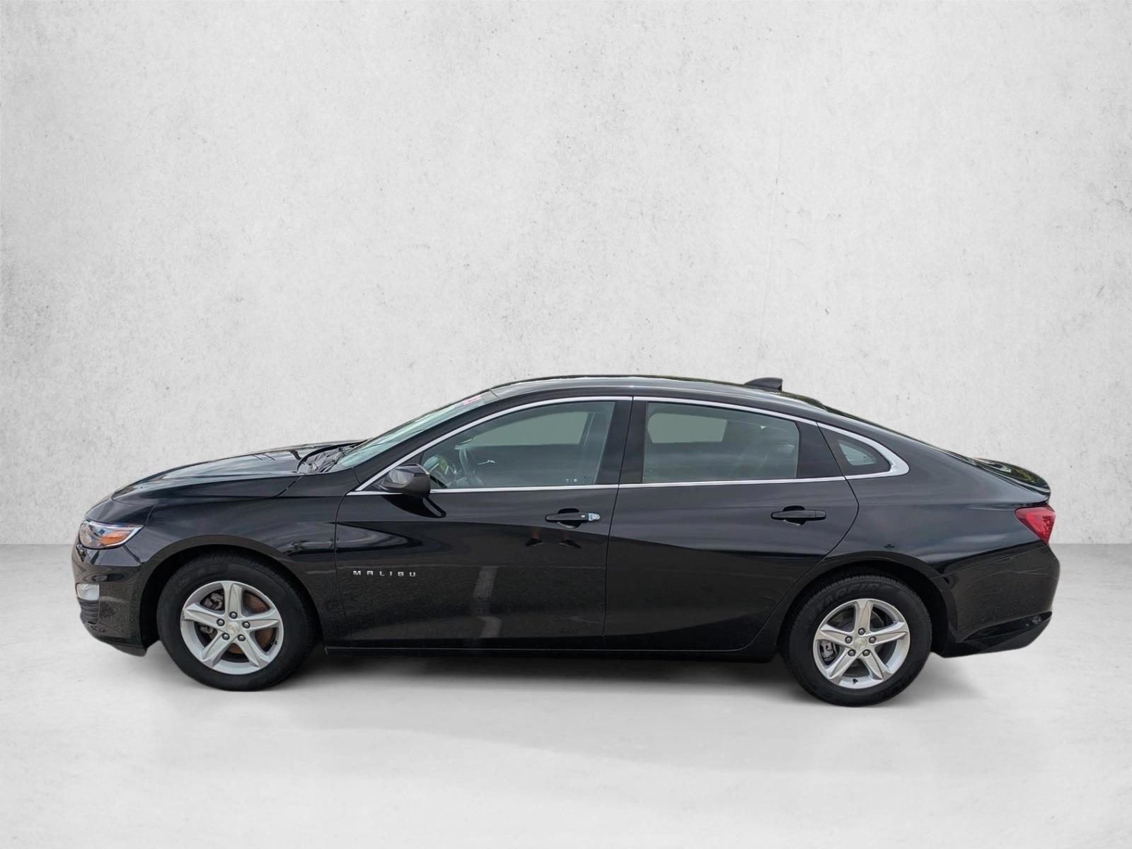 Thumbnail: 2023 Chevrolet Malibu - 2