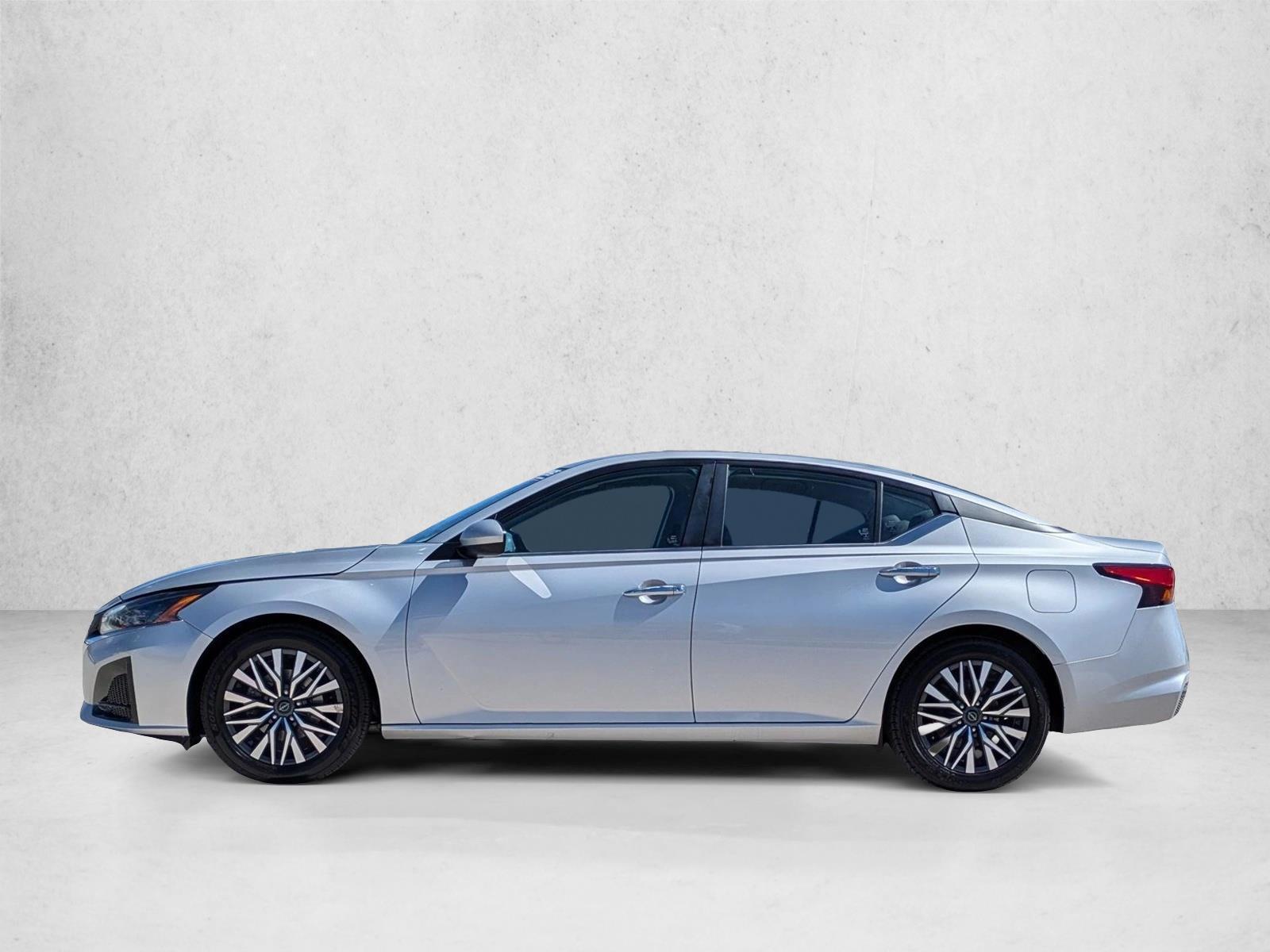 Thumbnail: 2023 Nissan Altima - 2