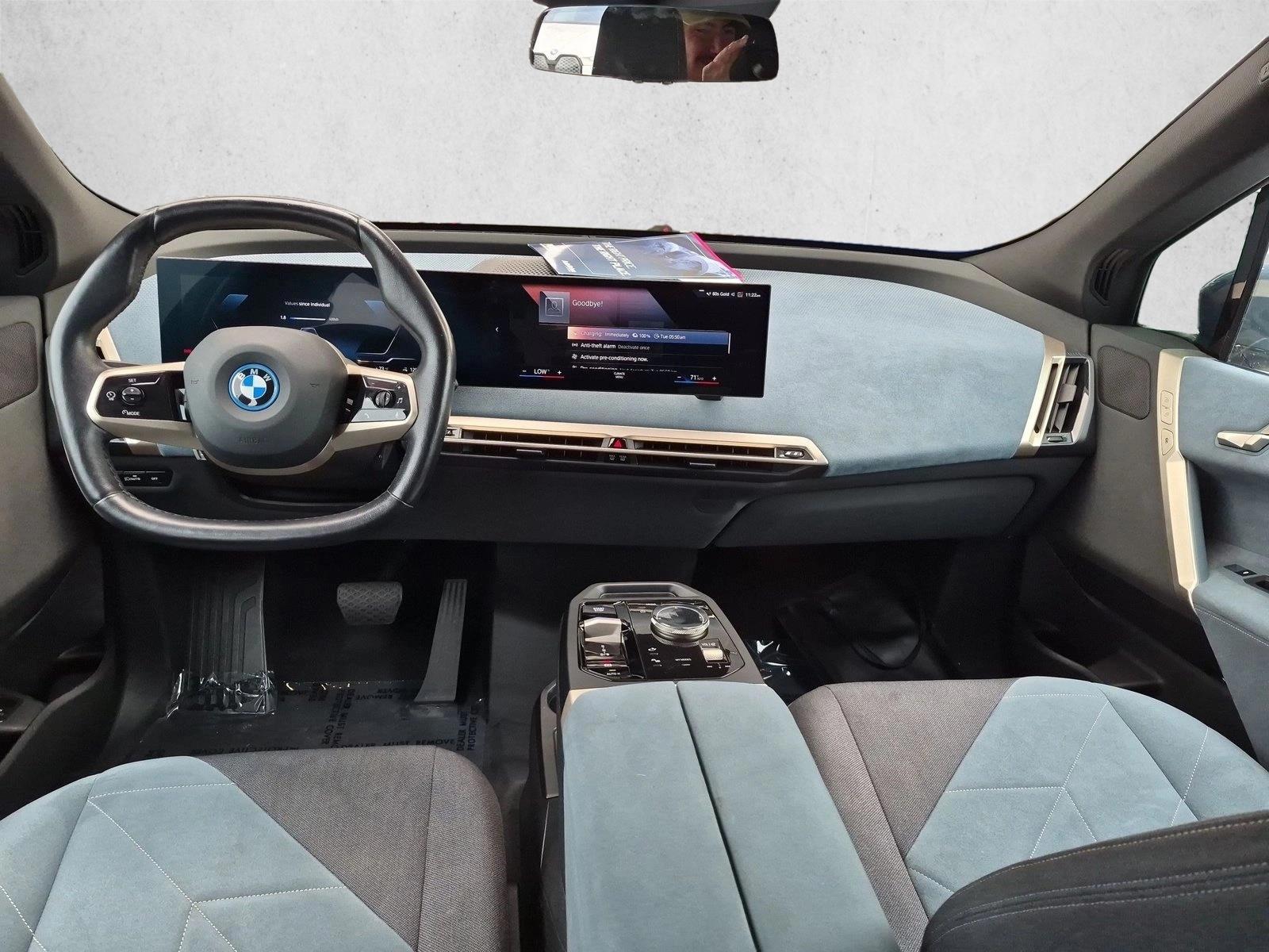 Thumbnail: 2023 BMW iX - 3