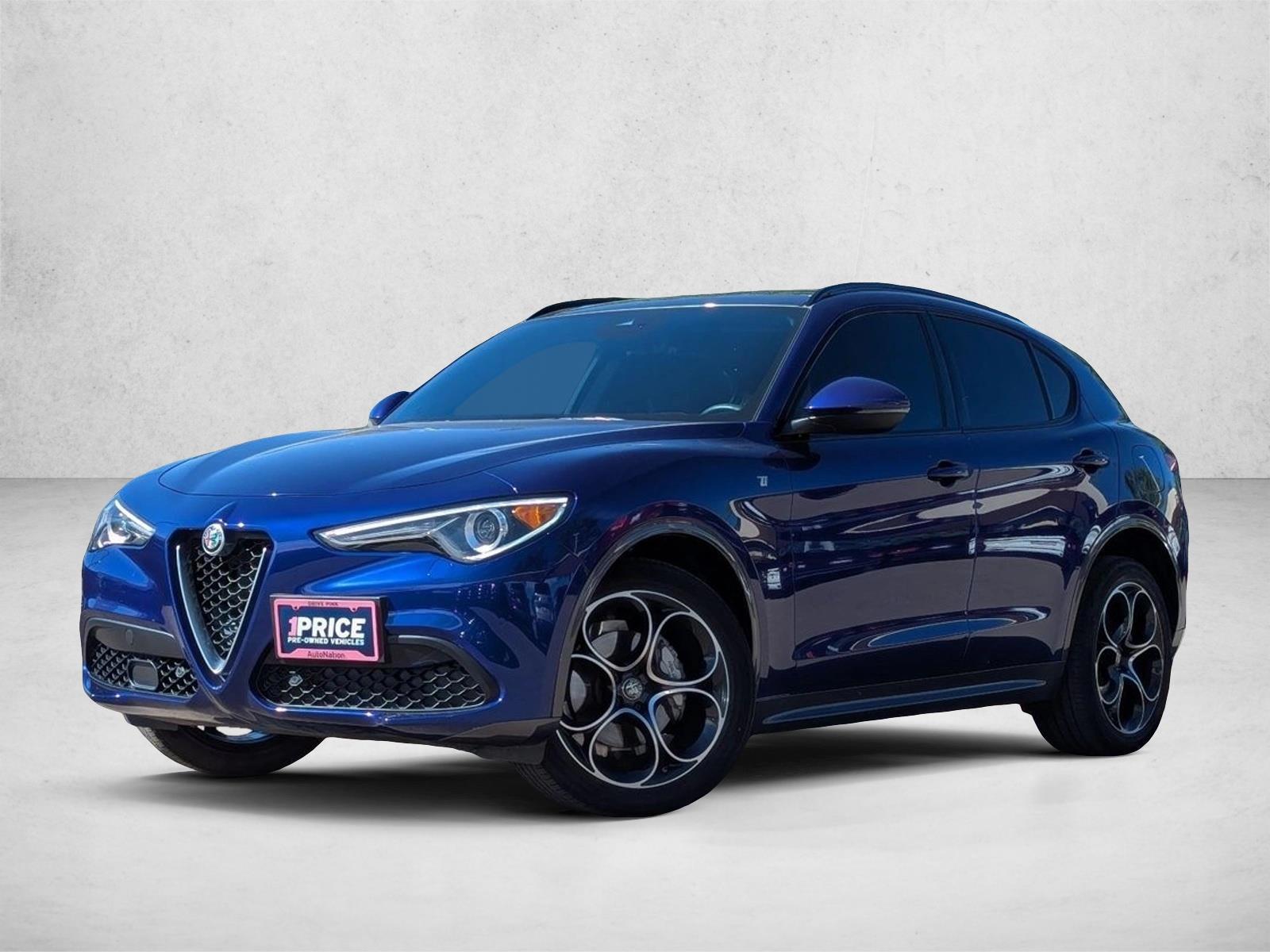 Thumbnail: 2023 Alfa Romeo Stelvio - 1