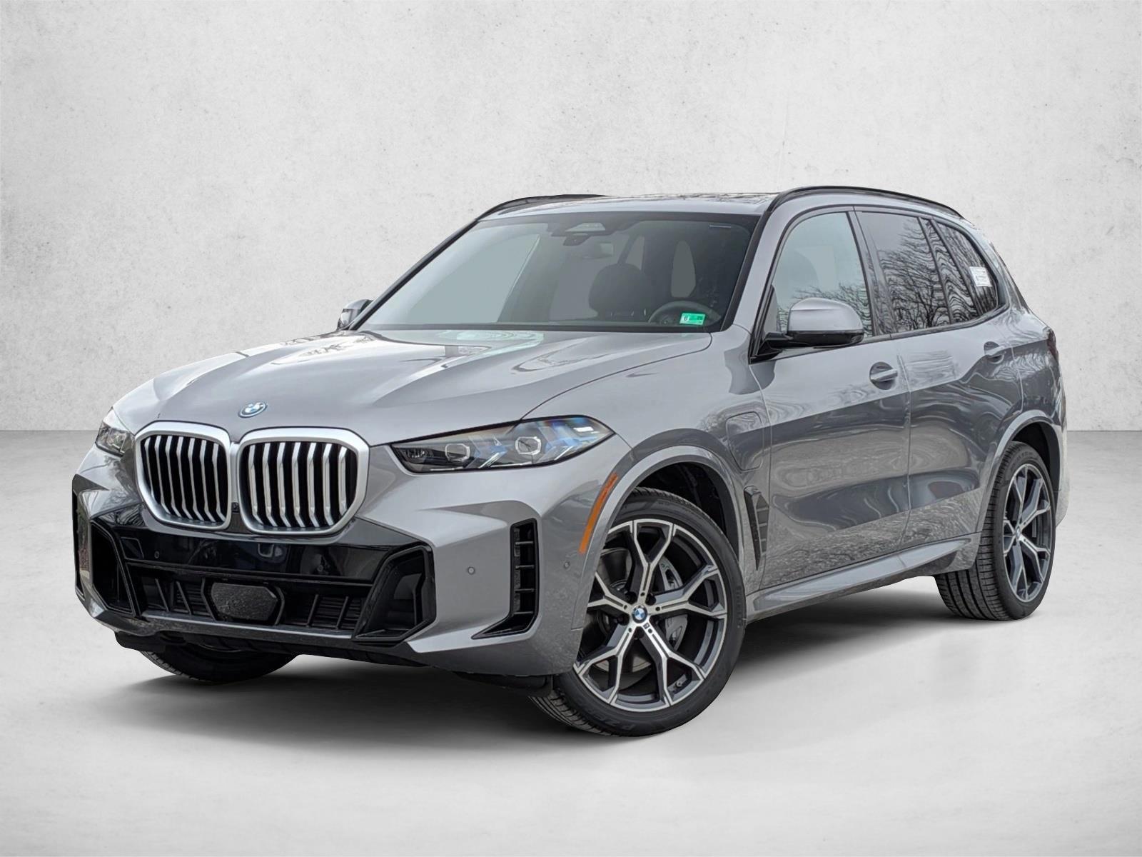 Thumbnail: 2026 BMW X5 - 1