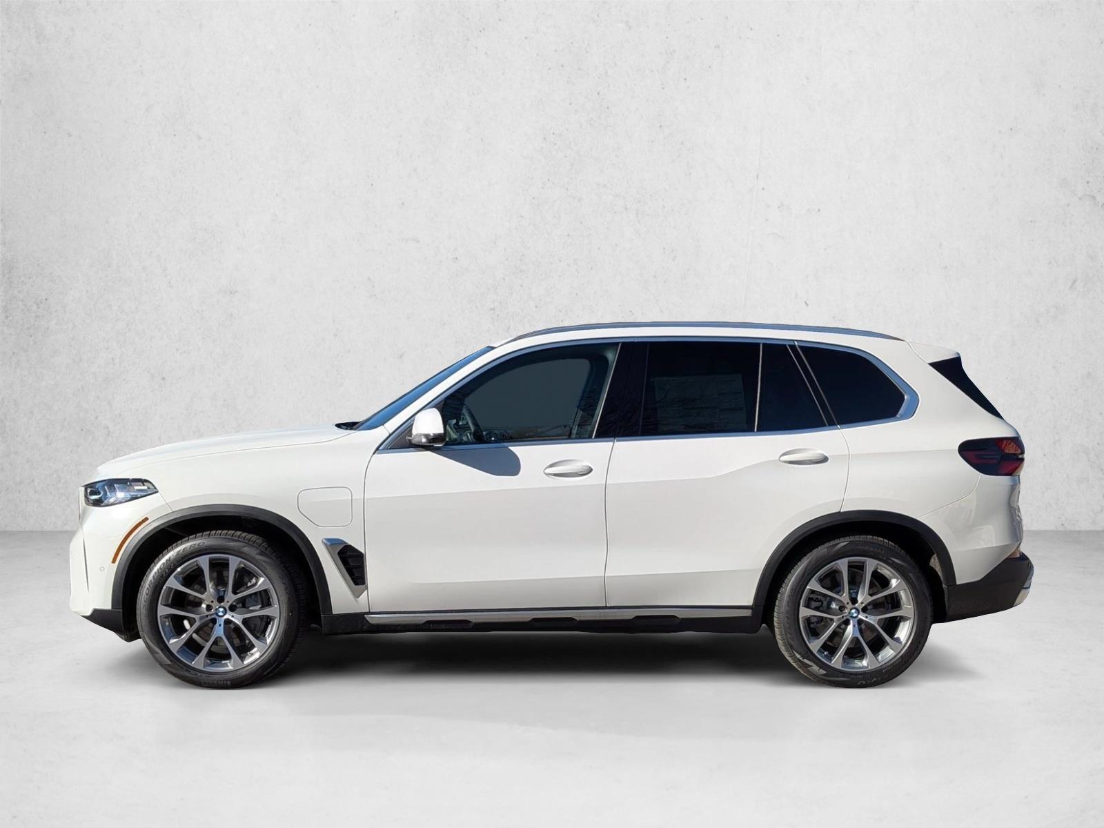 Thumbnail: 2026 BMW X5 - 2