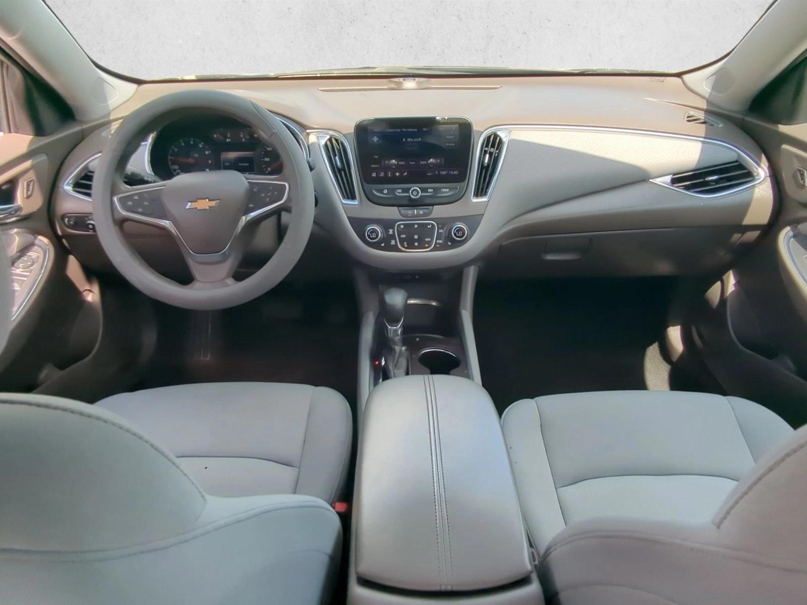 Thumbnail: 2021 Chevrolet Malibu - 3