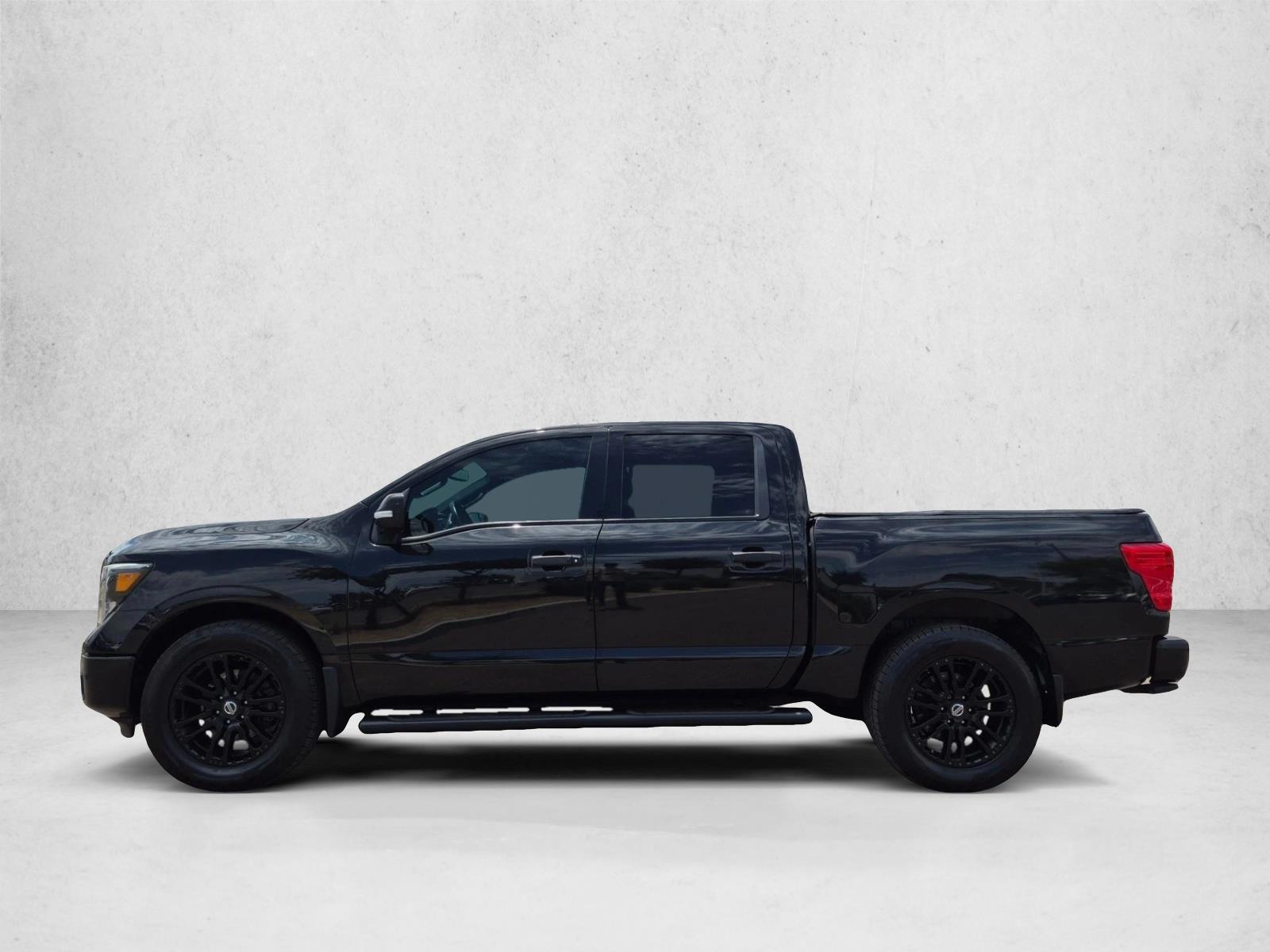 Thumbnail: 2018 Nissan Titan - 2