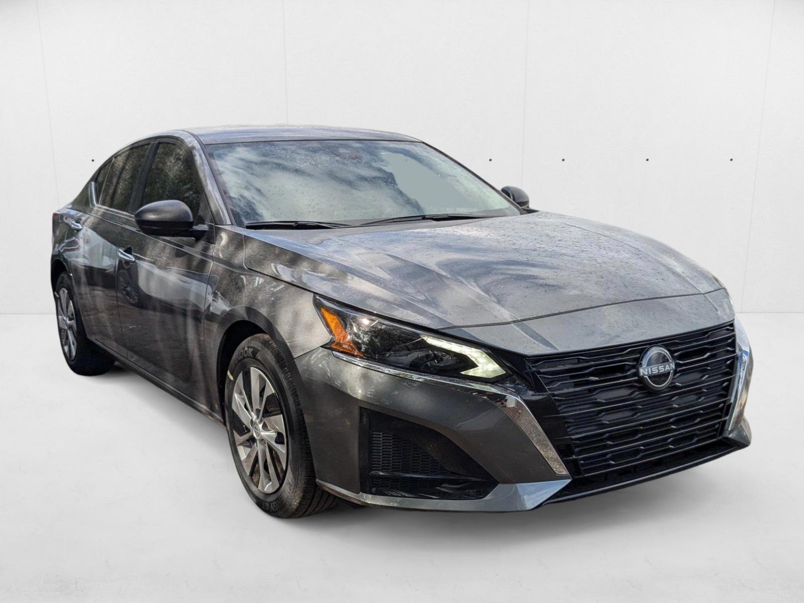 2025 Nissan Altima S - Photo 6