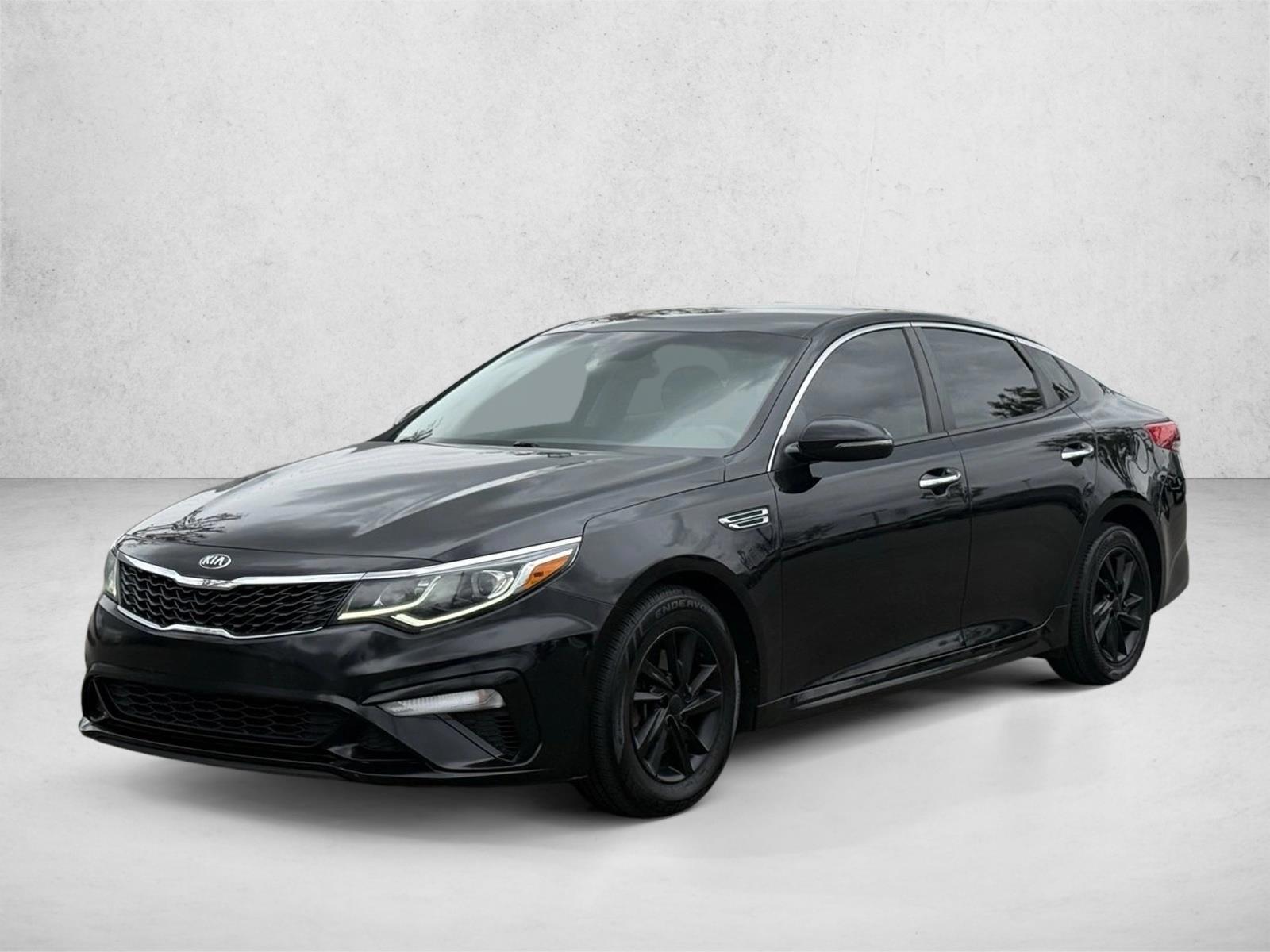 2020 Kia Optima LX AT's photo