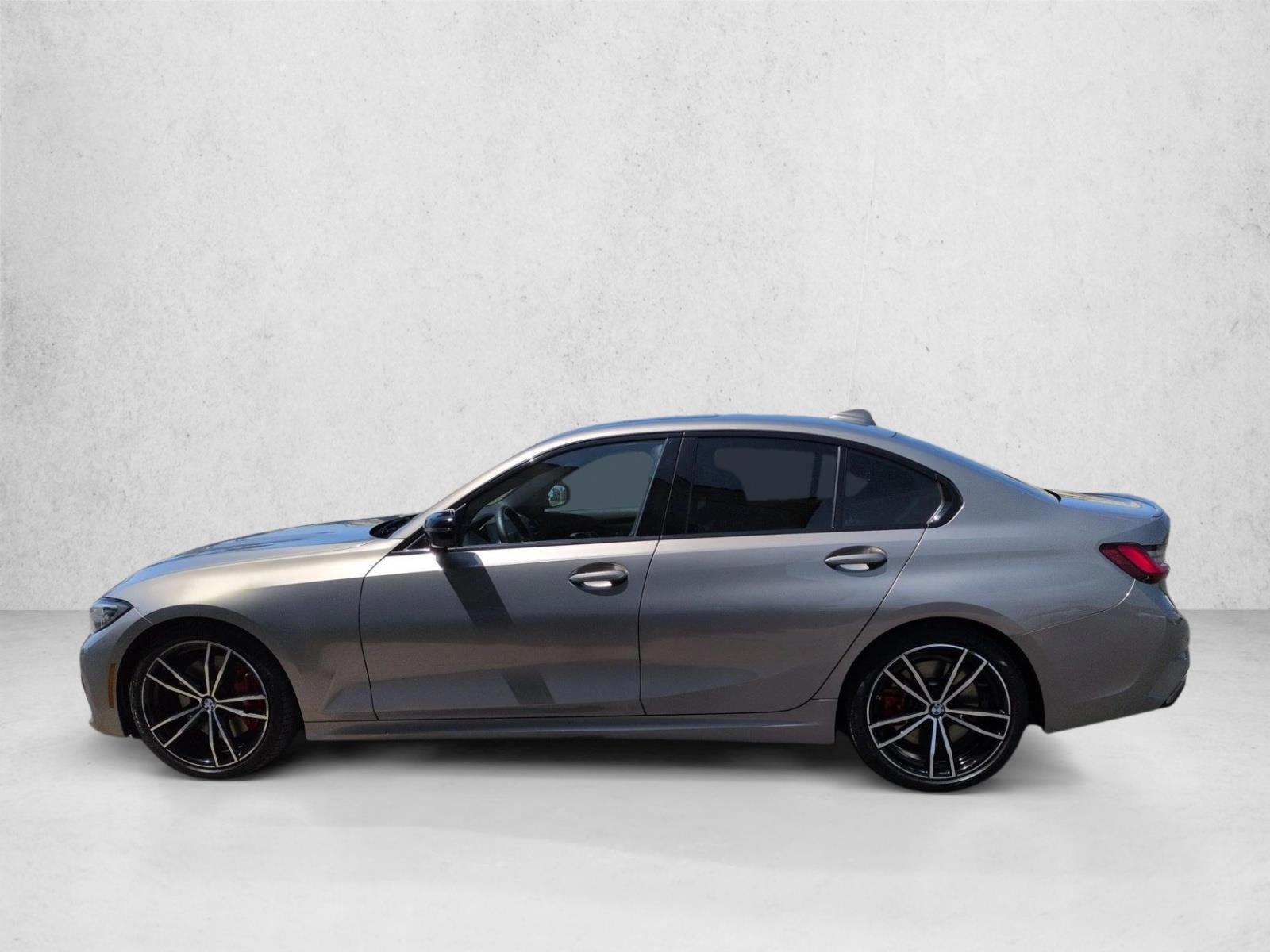 Thumbnail: 2022 BMW 3 Series - 2