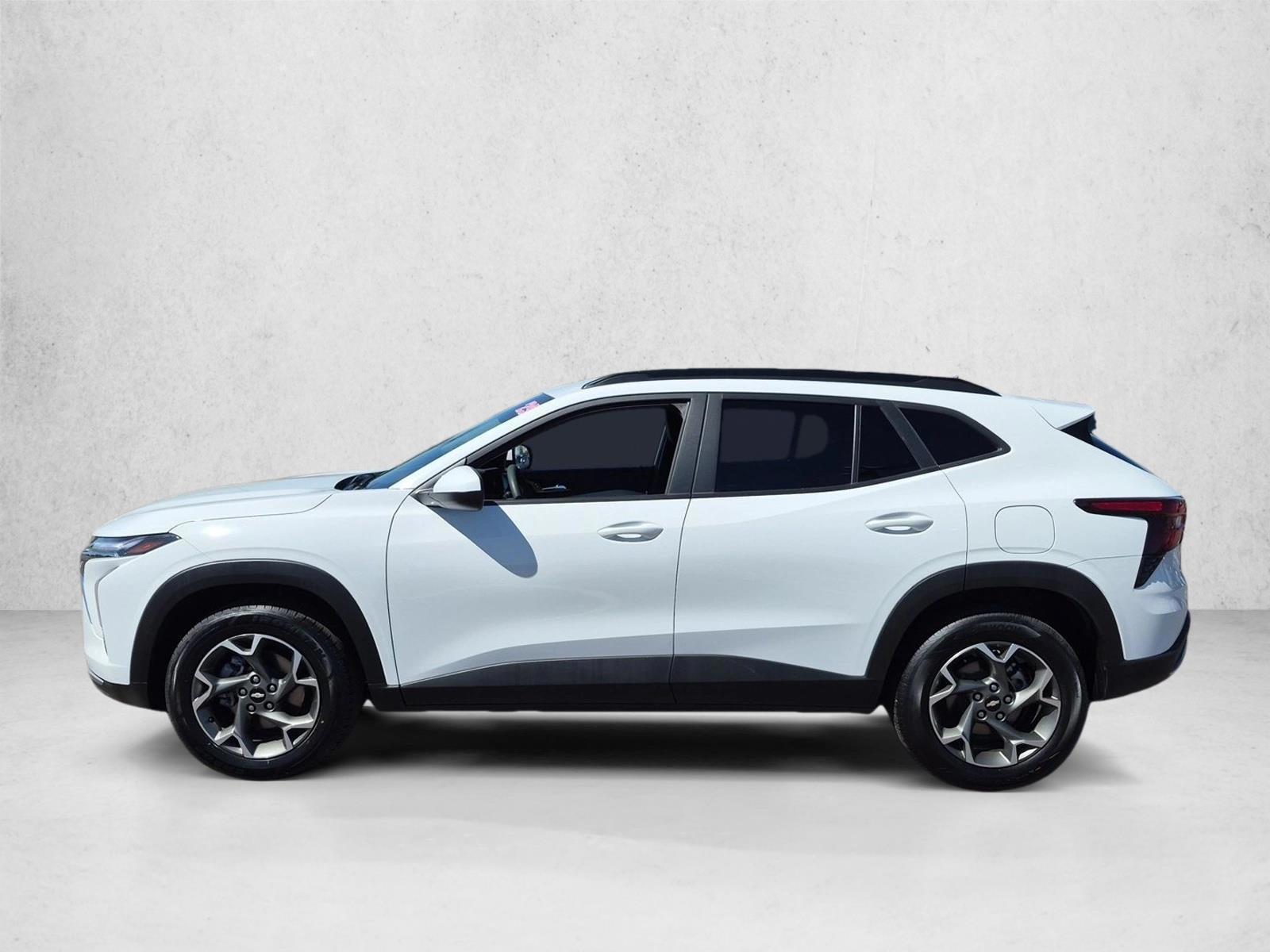 2025 Chevrolet Trax LT - Photo 9